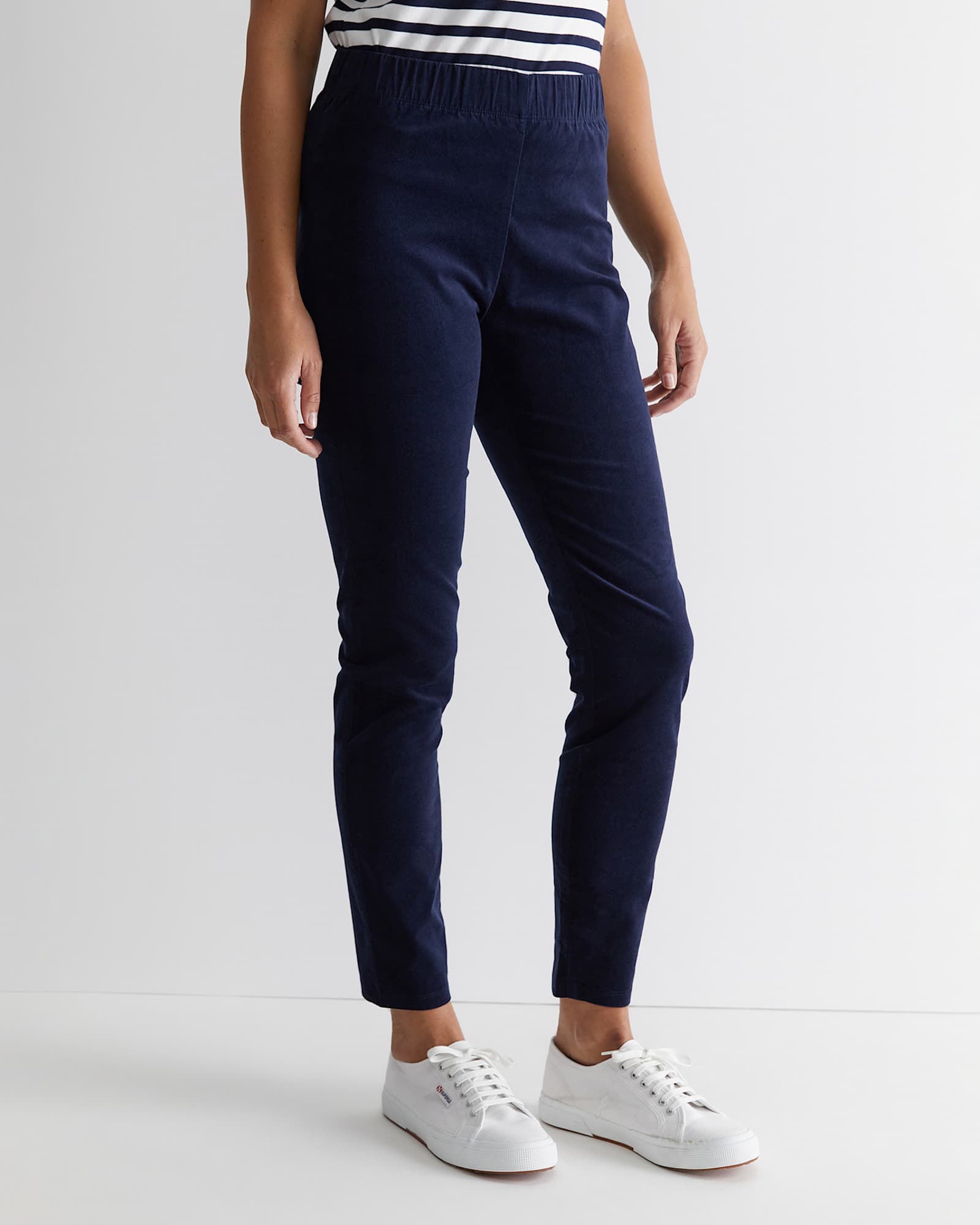 Felicity Velvet Pull On Pant in NAVY