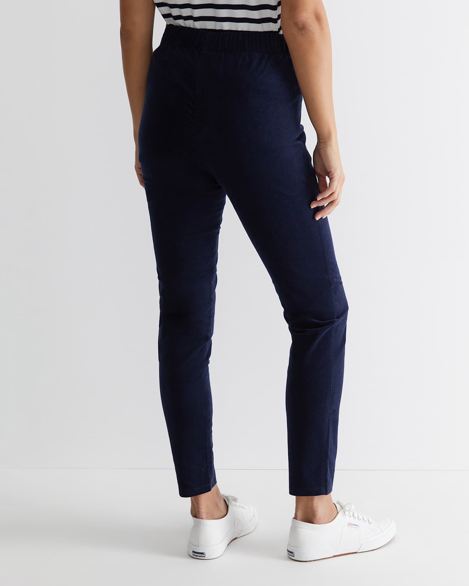 Felicity Velvet Pull On Pant in NAVY