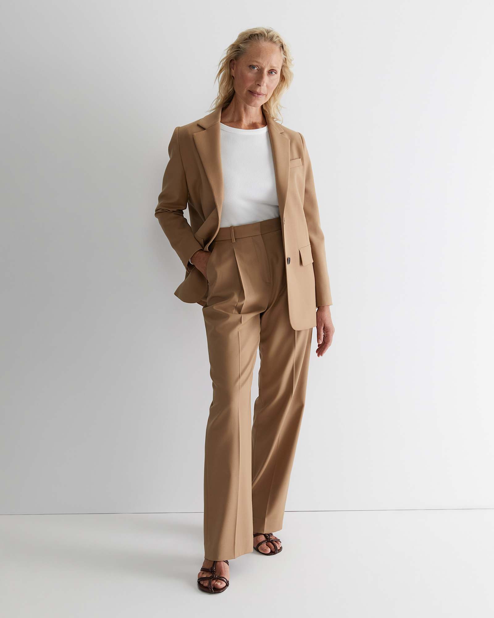Bianca Relaxed Wool Blazer in CAMEL