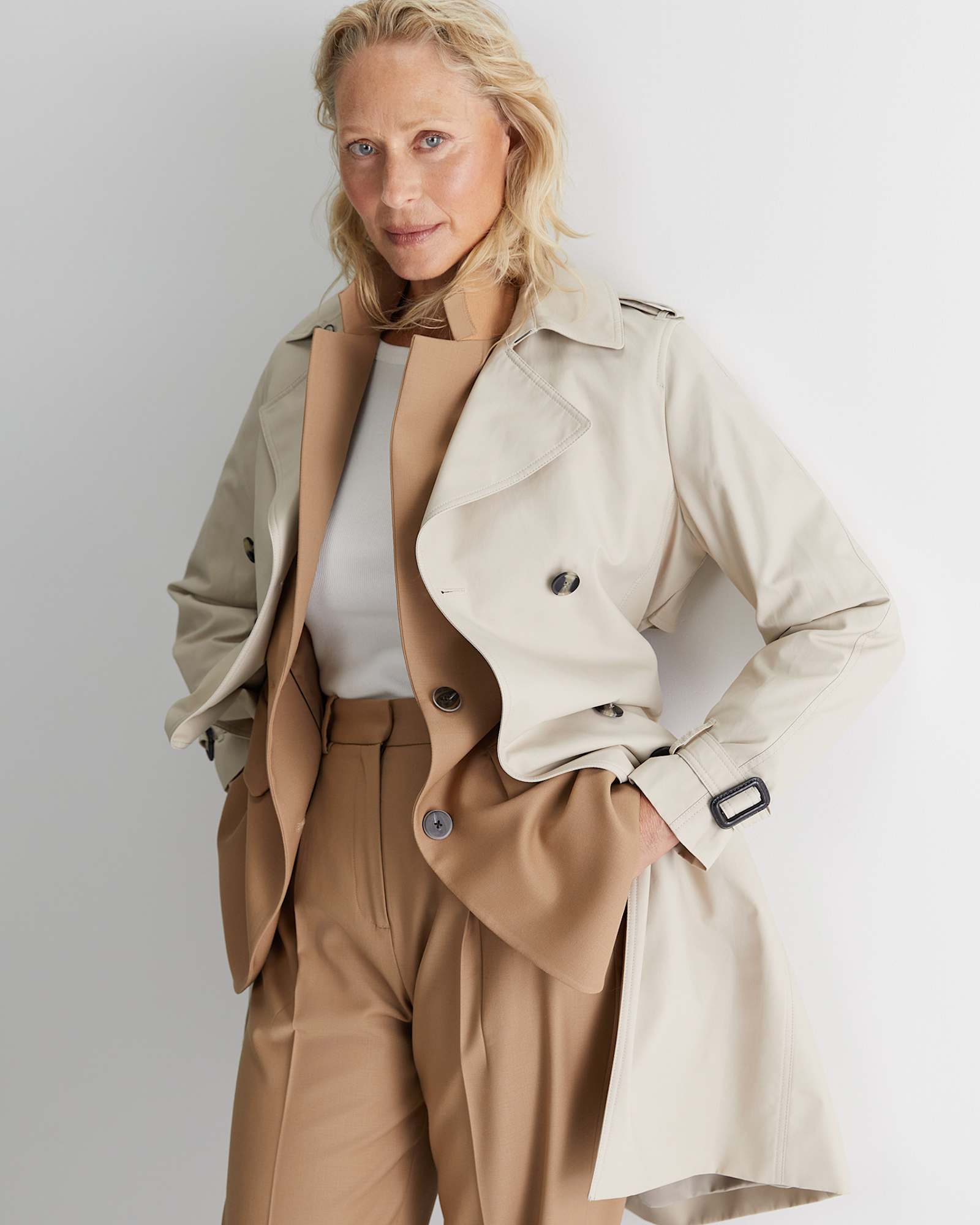 Bianca Relaxed Wool Blazer in CAMEL