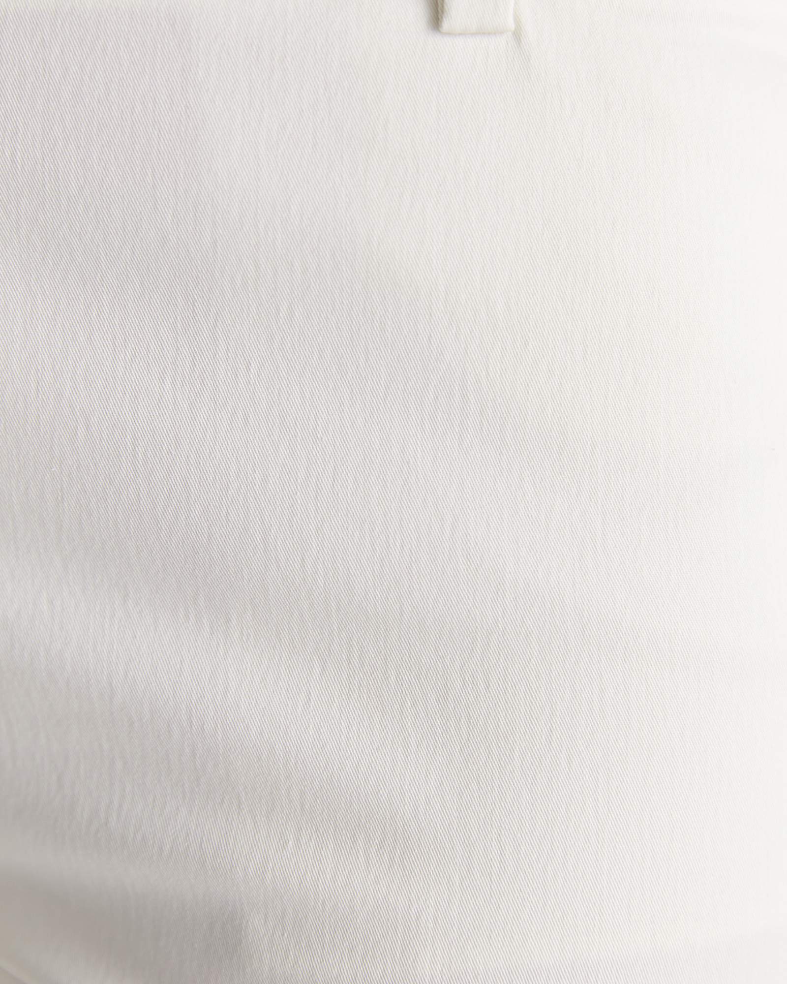 Evie Capri Pant in MILK
