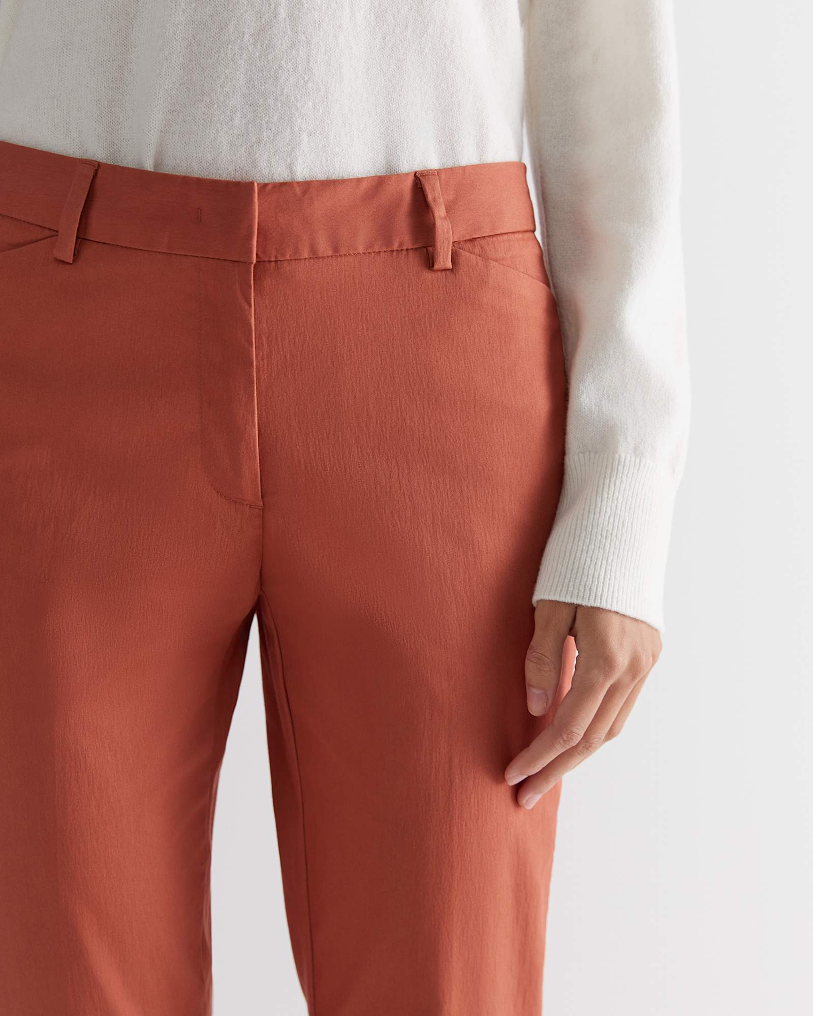Evie Capri Pant in SIENNA