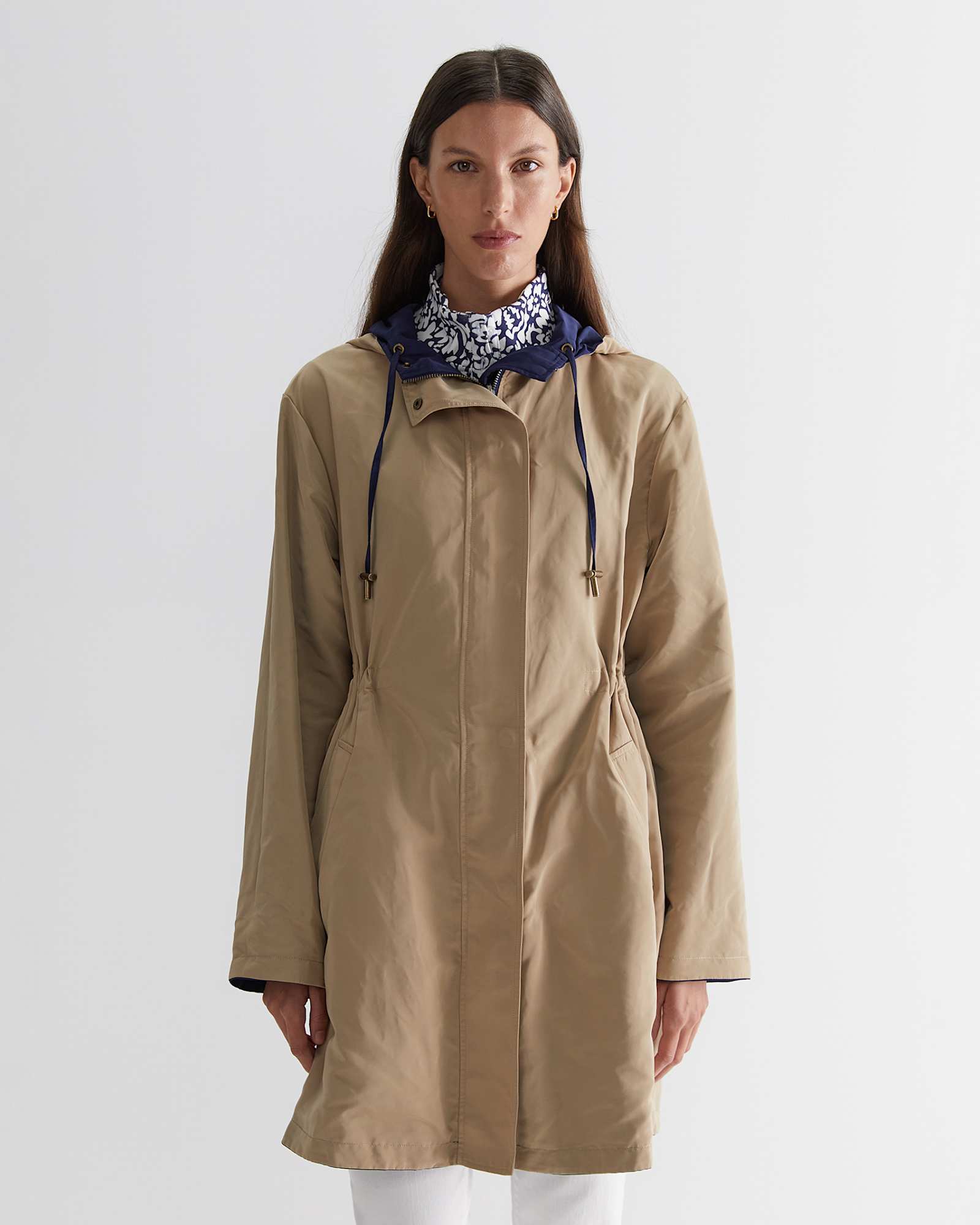 Adele Reversible Anorak in NAVY/CAMEL