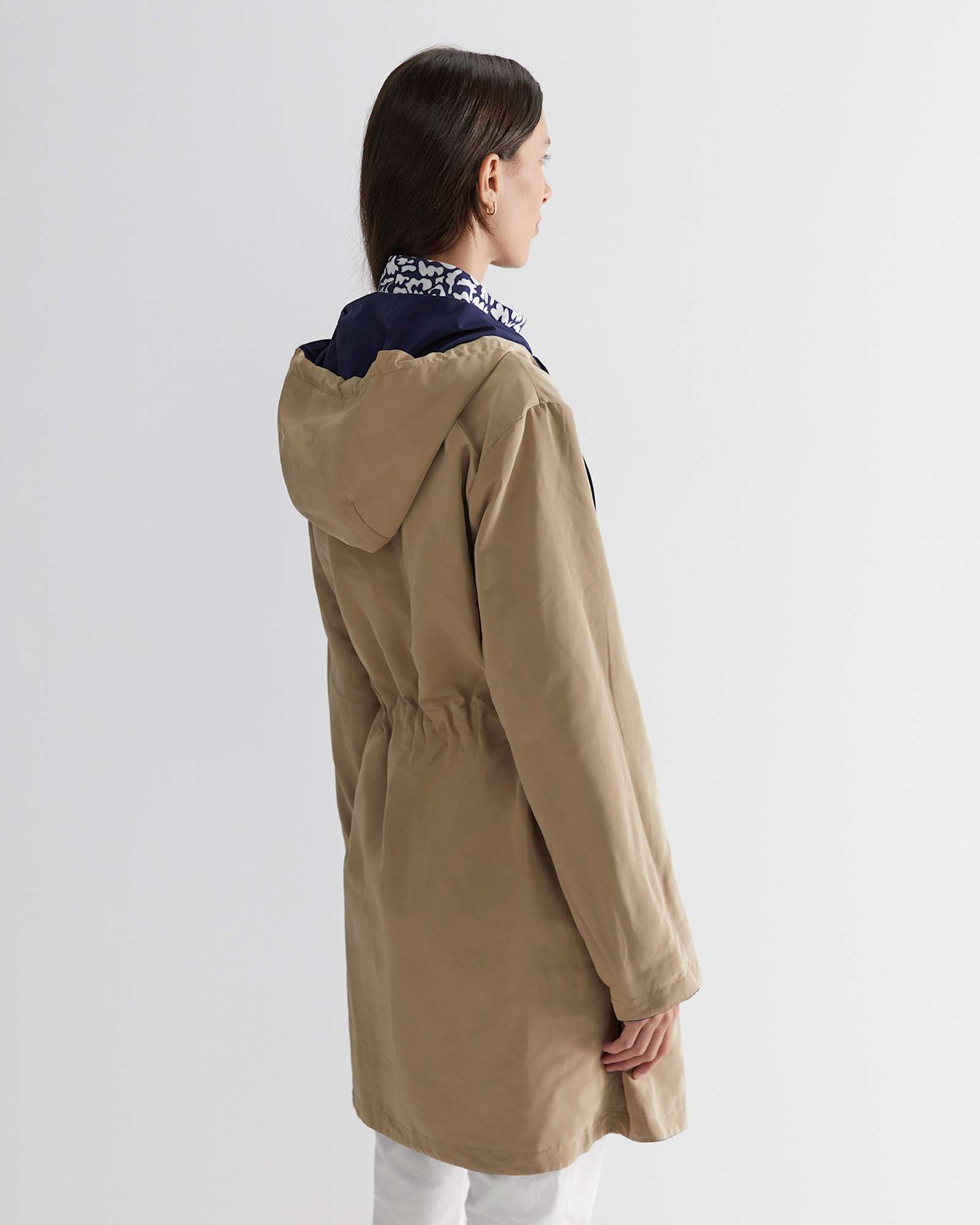 Adele Reversible Anorak in NAVY/CAMEL