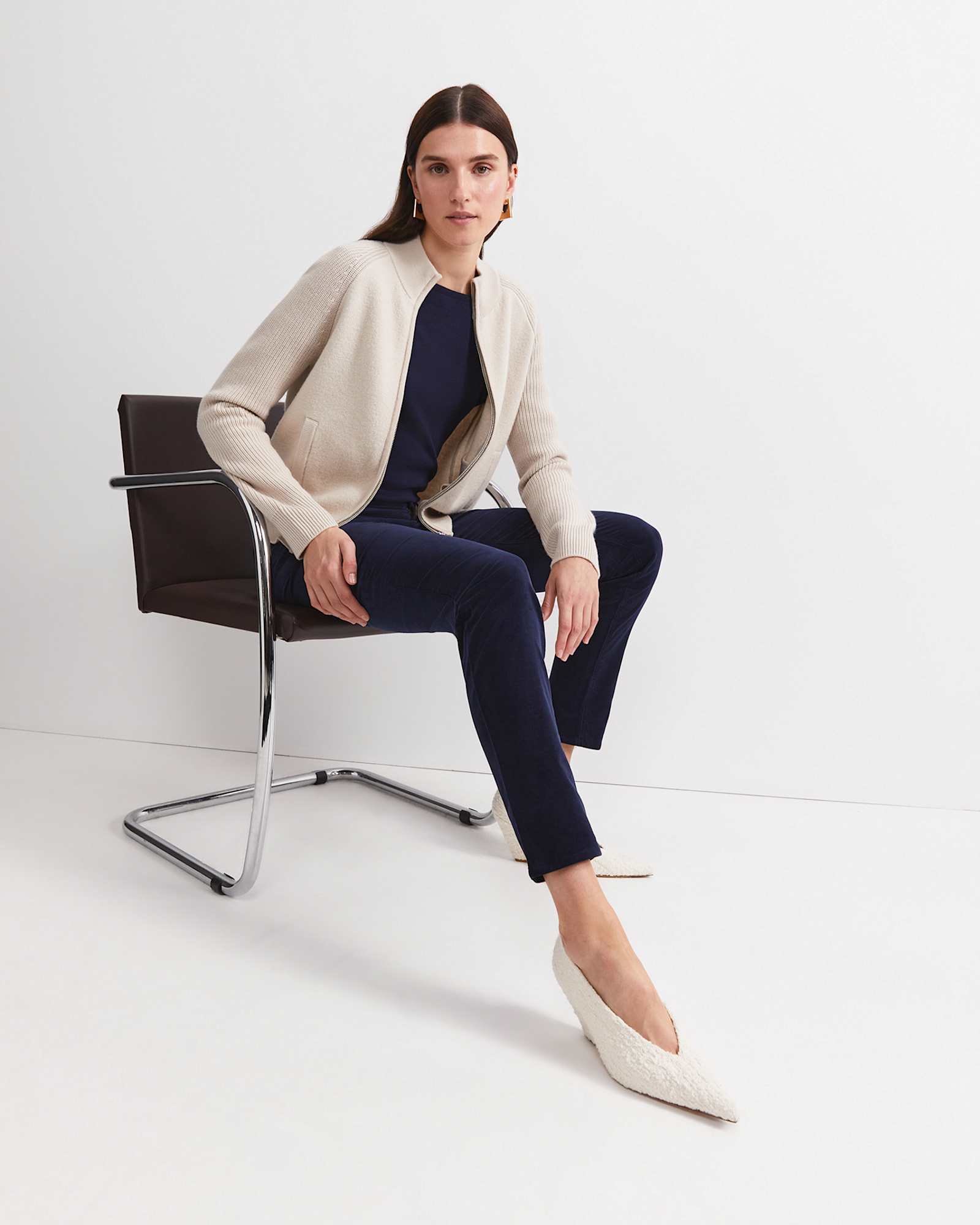 Cleo Velvet Pant in NAVY
