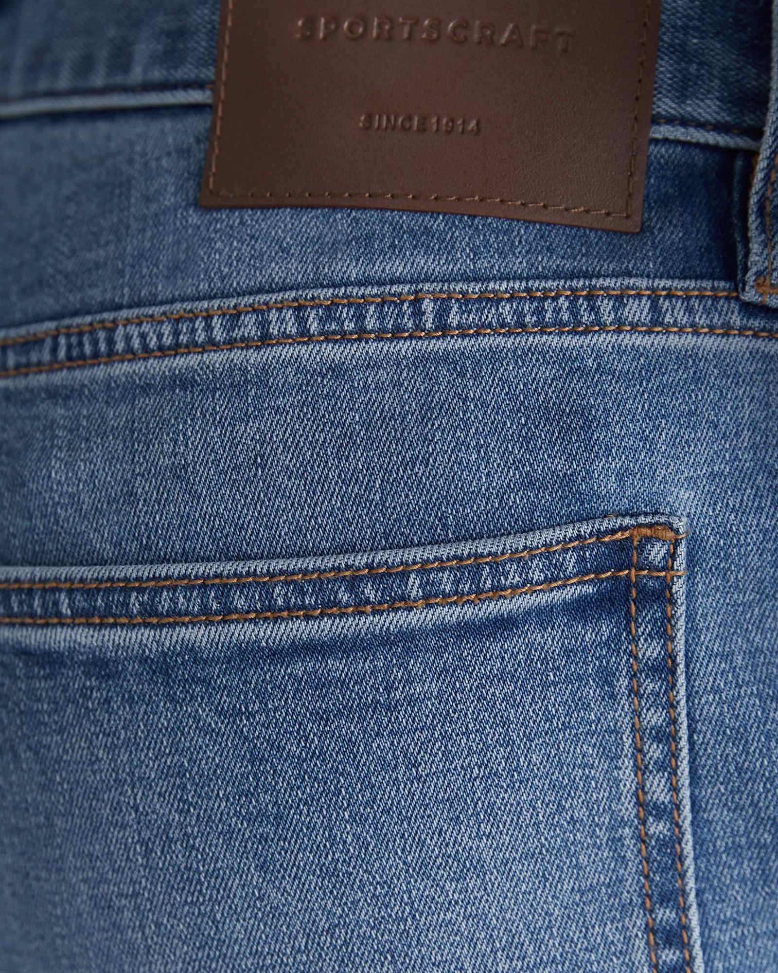 Jackson Slim Jean in LIGHT BLUE WASH