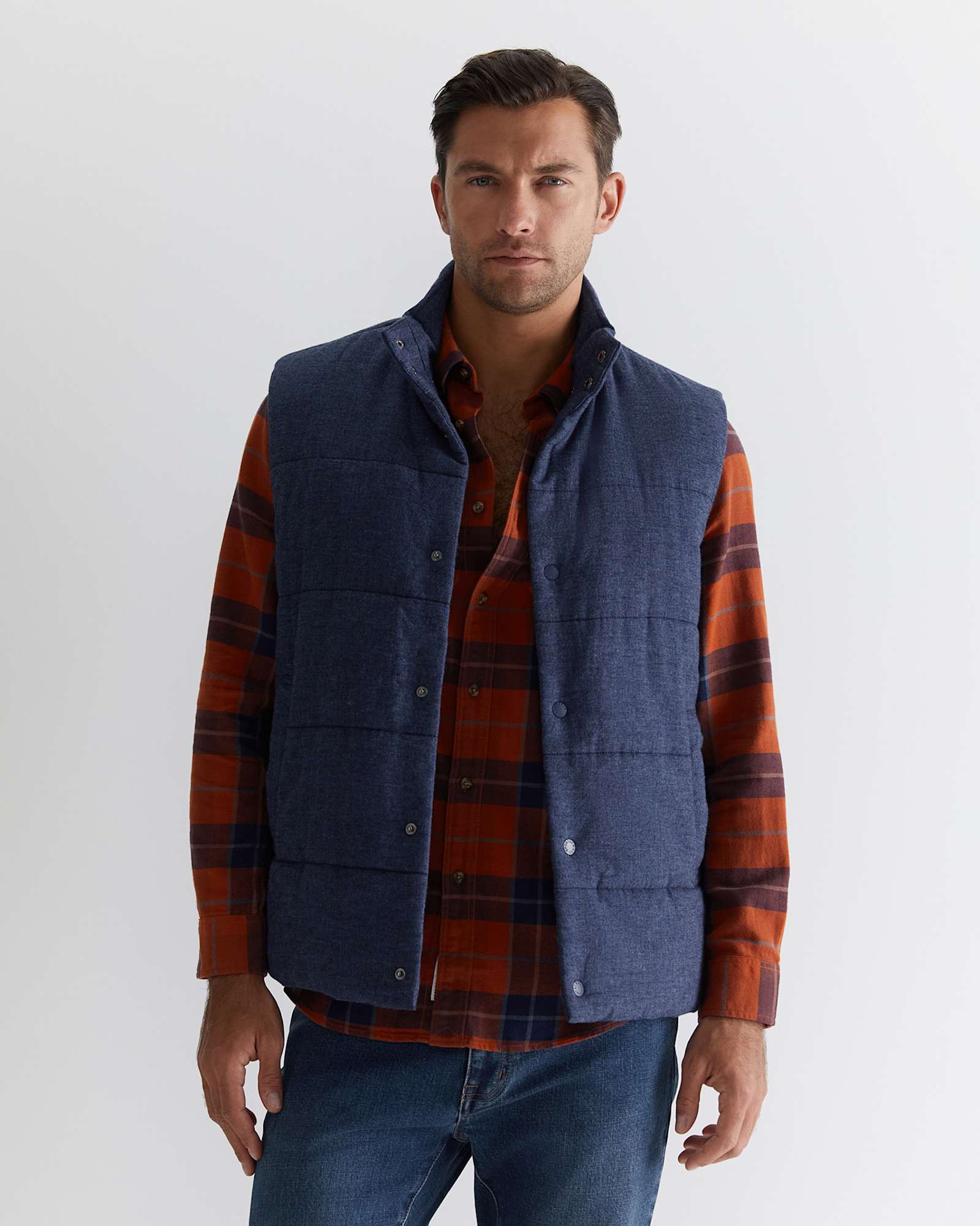 Owen Quilted Vest in NAVY