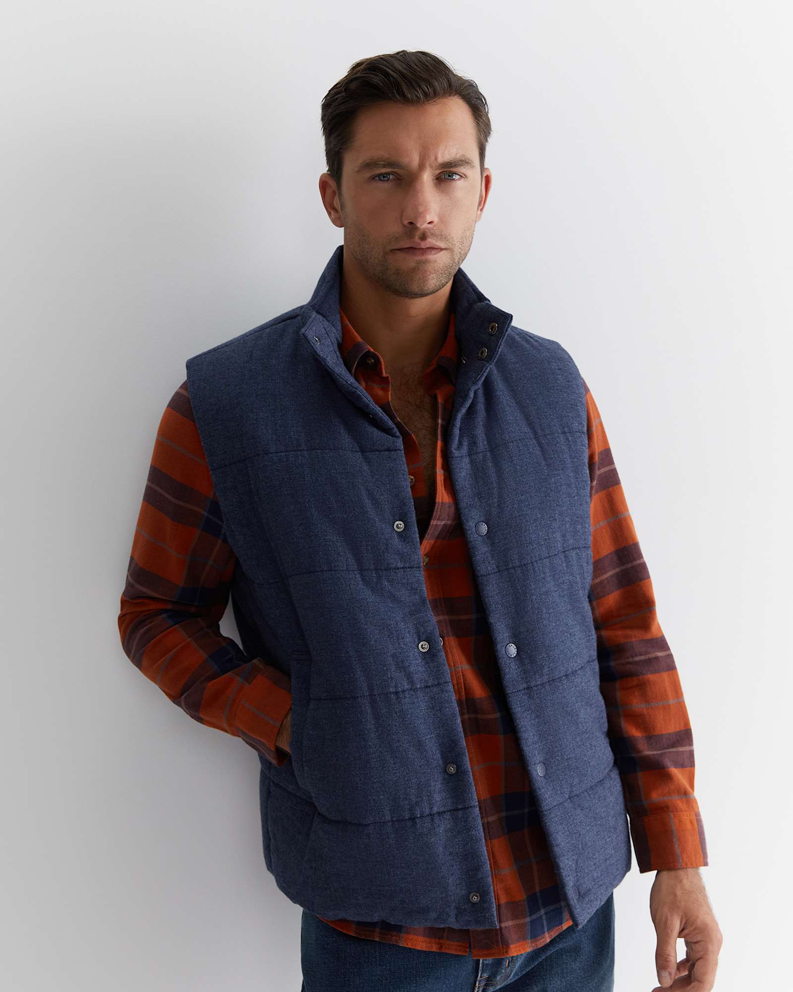 Owen Quilted Vest in NAVY