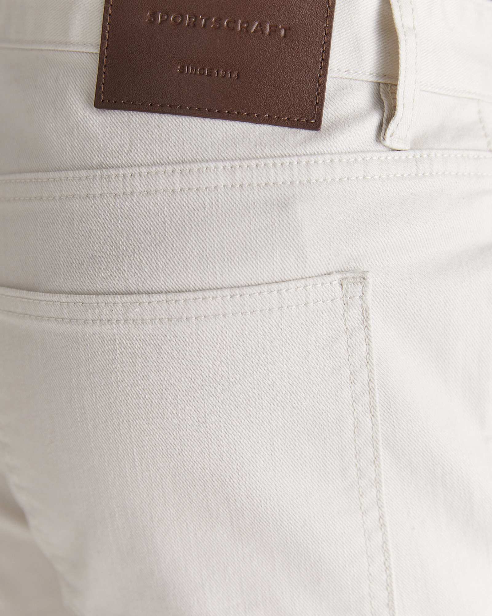 Jackson Slim Jean in PUTTY