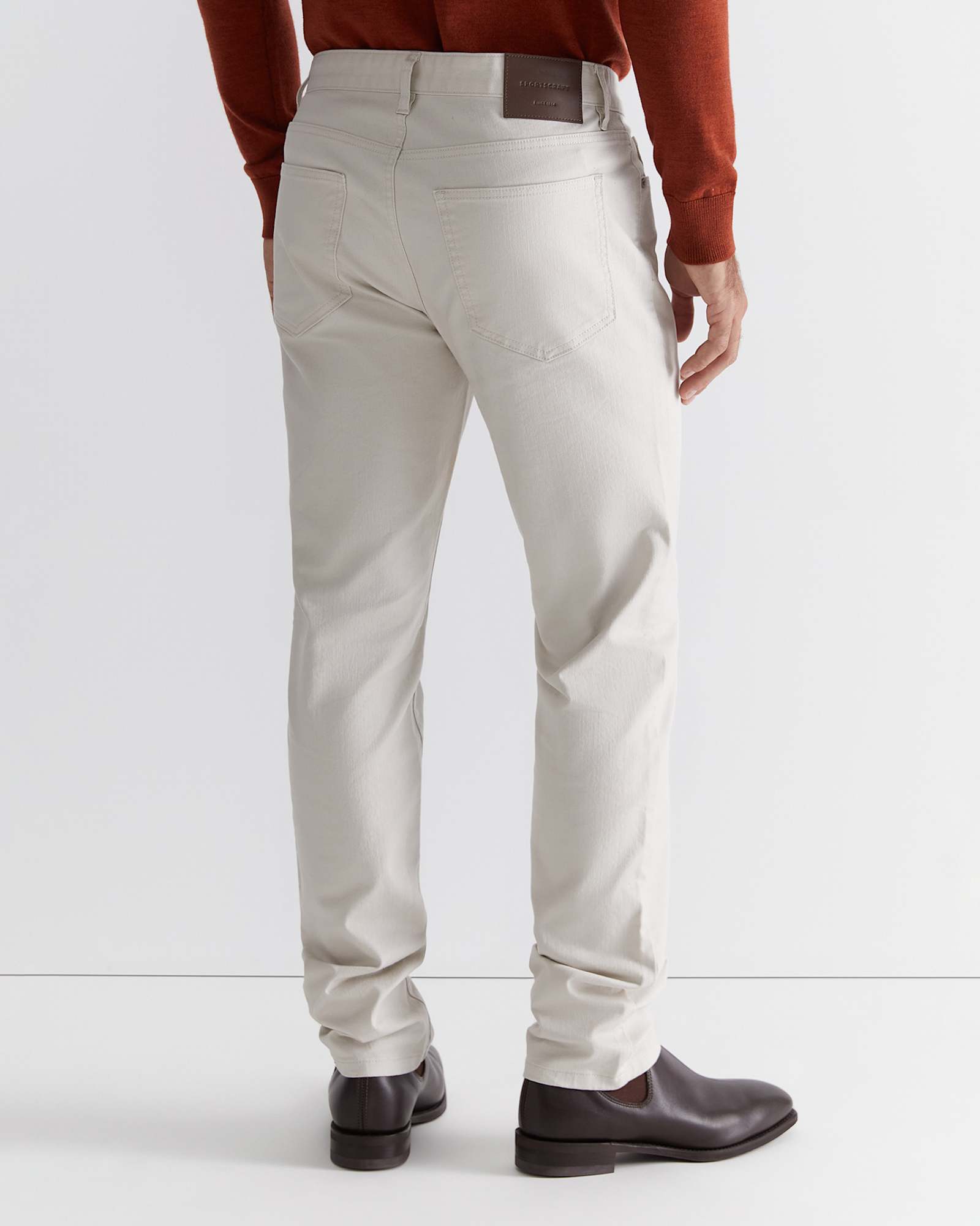 Jackson Slim Jean in PUTTY