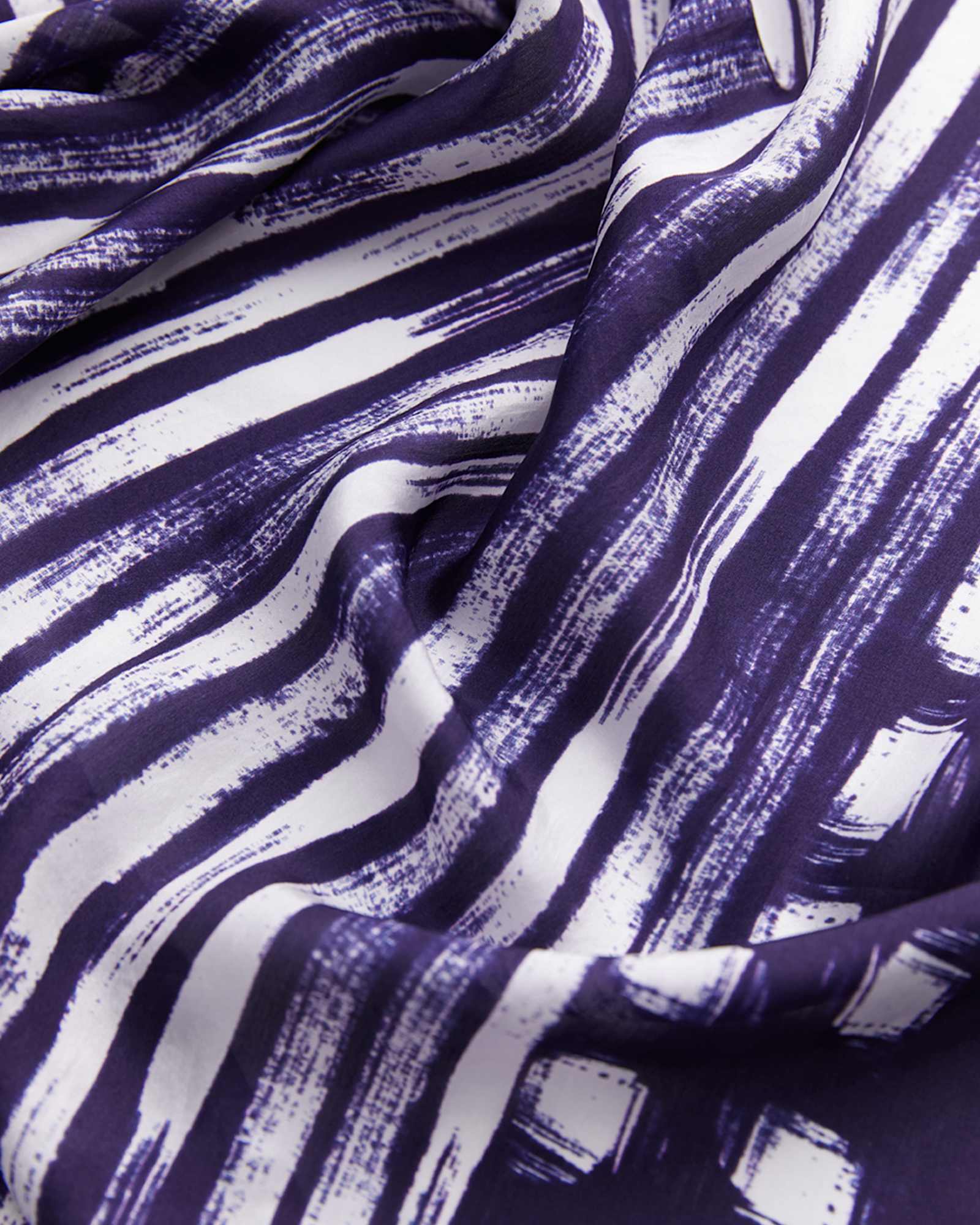 Maya Silk Scarf in NAVY
