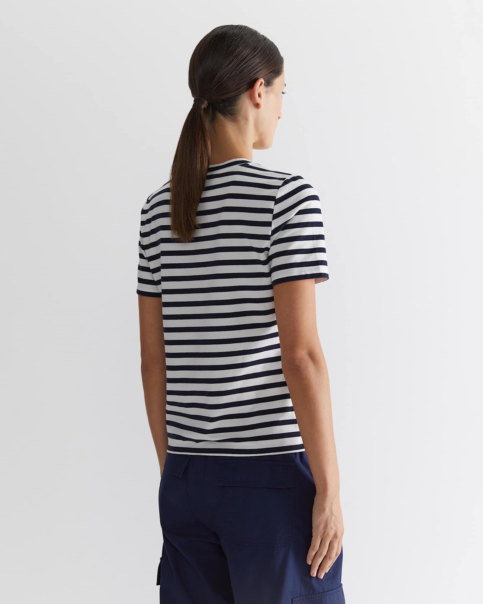 The Perfect T-Shirt in NAVY/WHITE