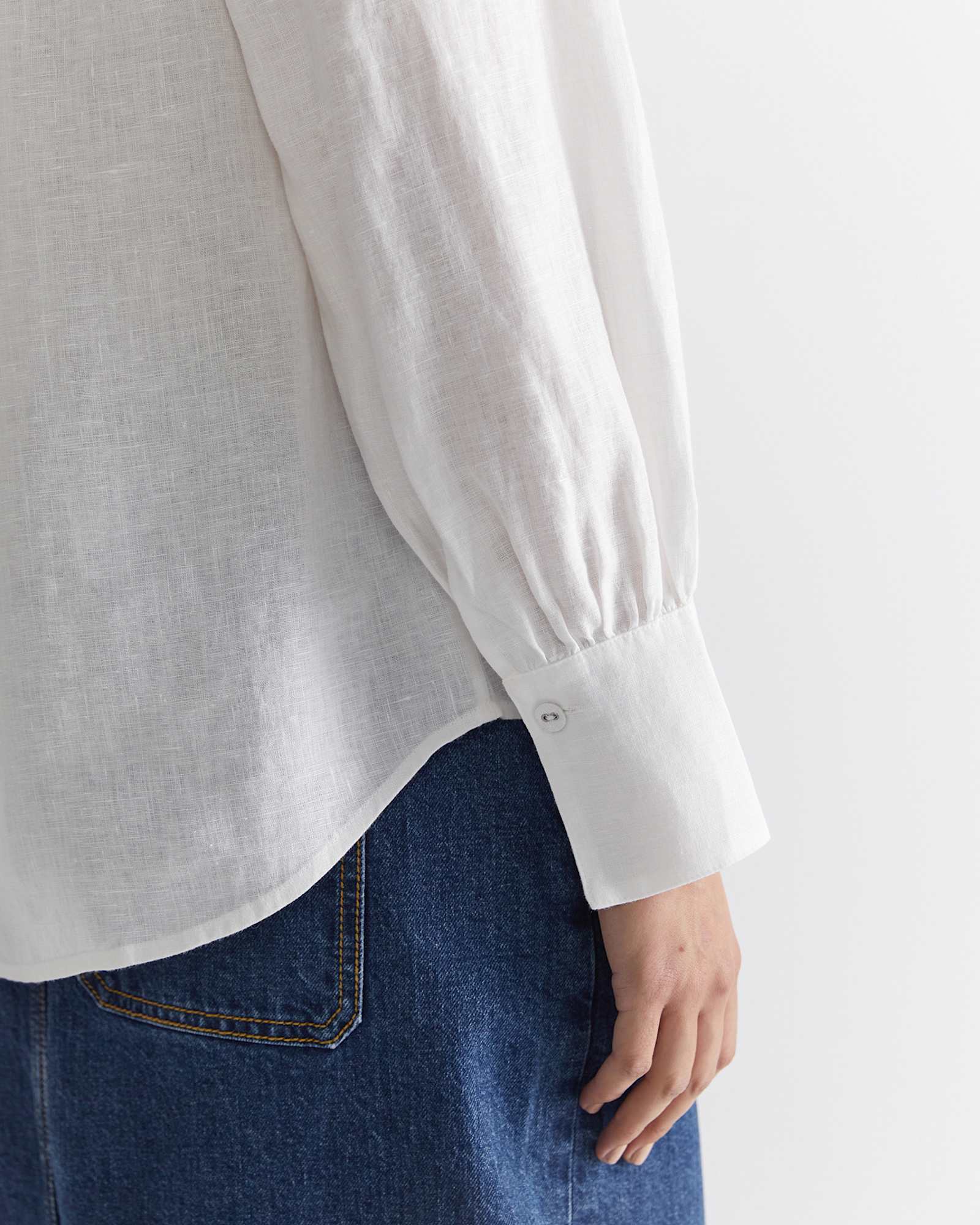 Amy Blouse in WHITE