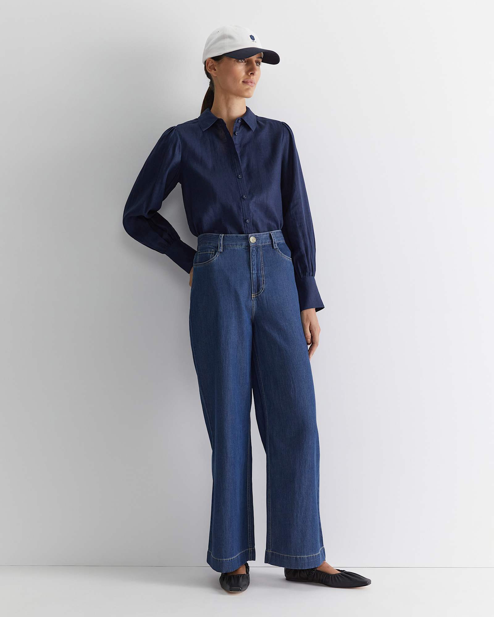 Amy Blouse in NAVY