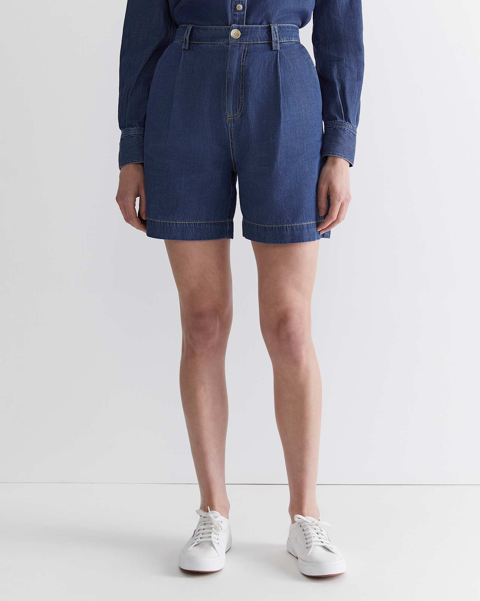 Tuva Denim Short in DENIM
