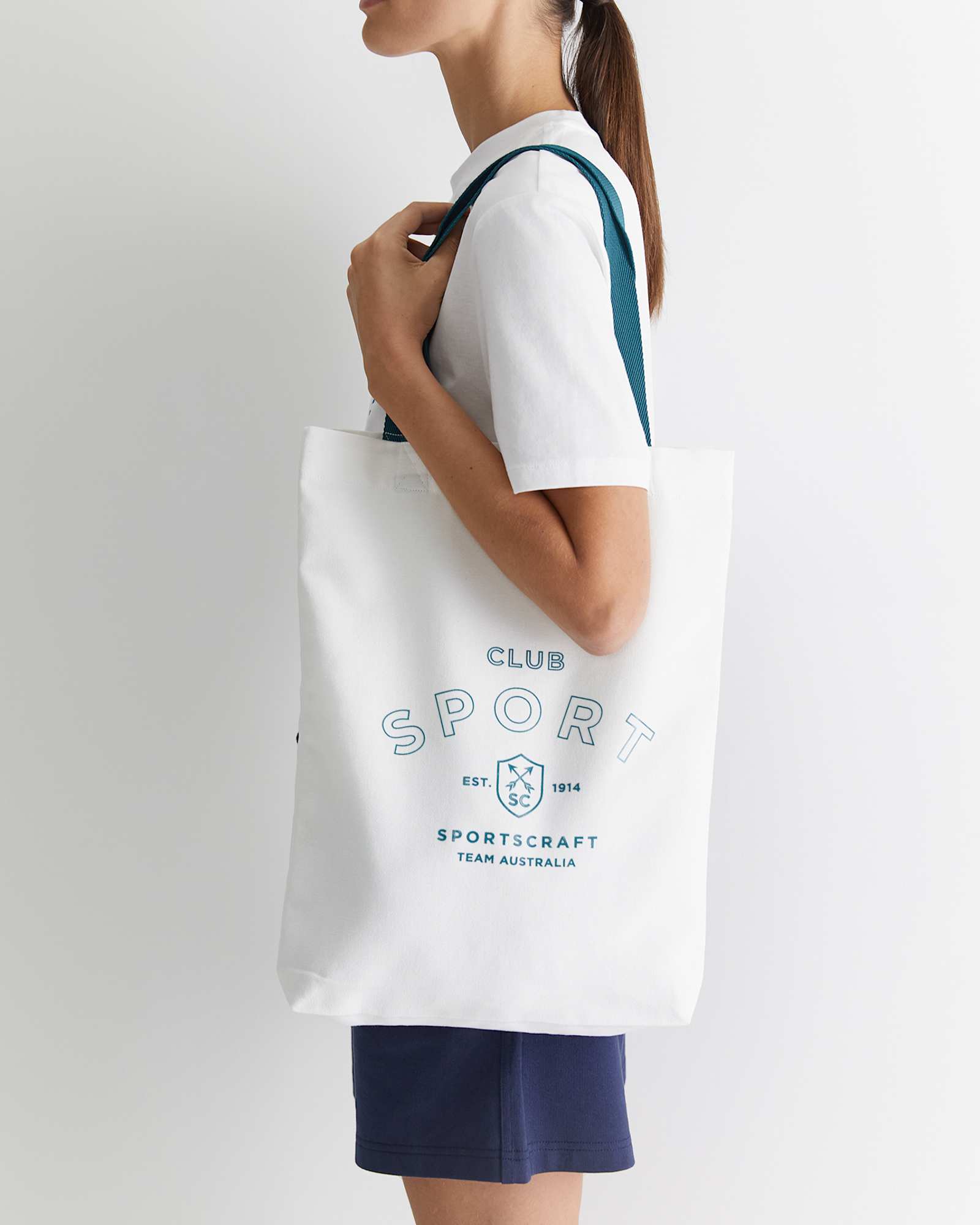 Club Sport Tote in TEAL