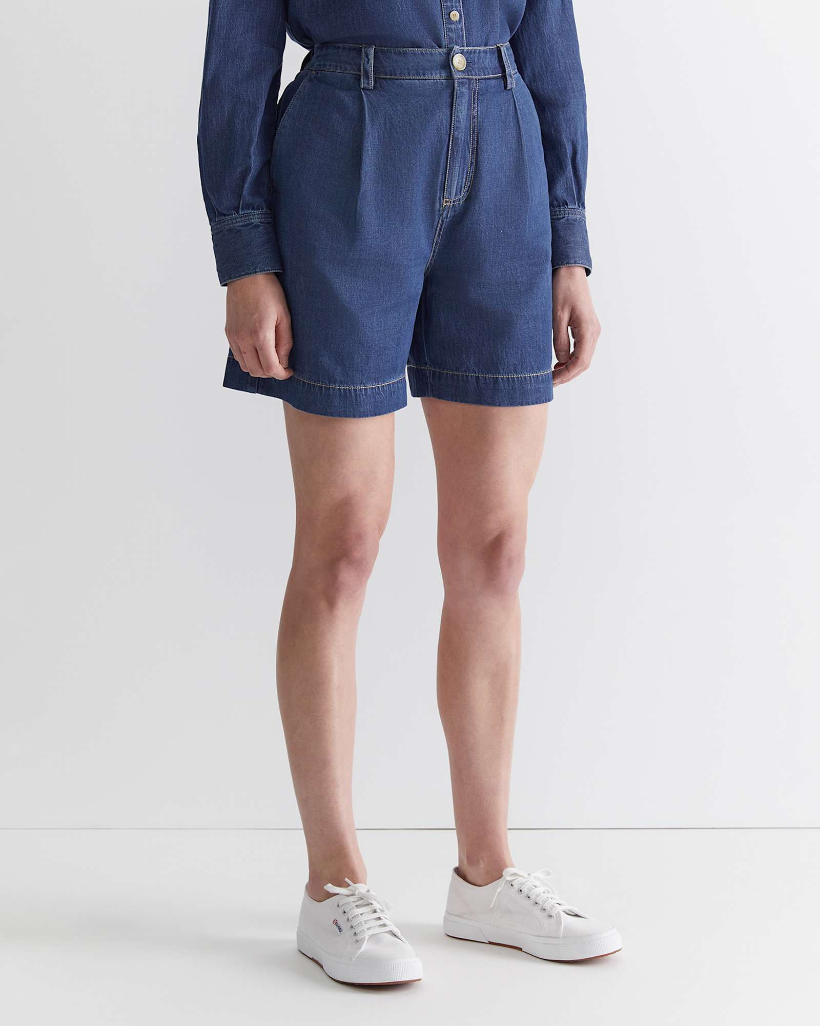 Tuva Denim Short in DENIM