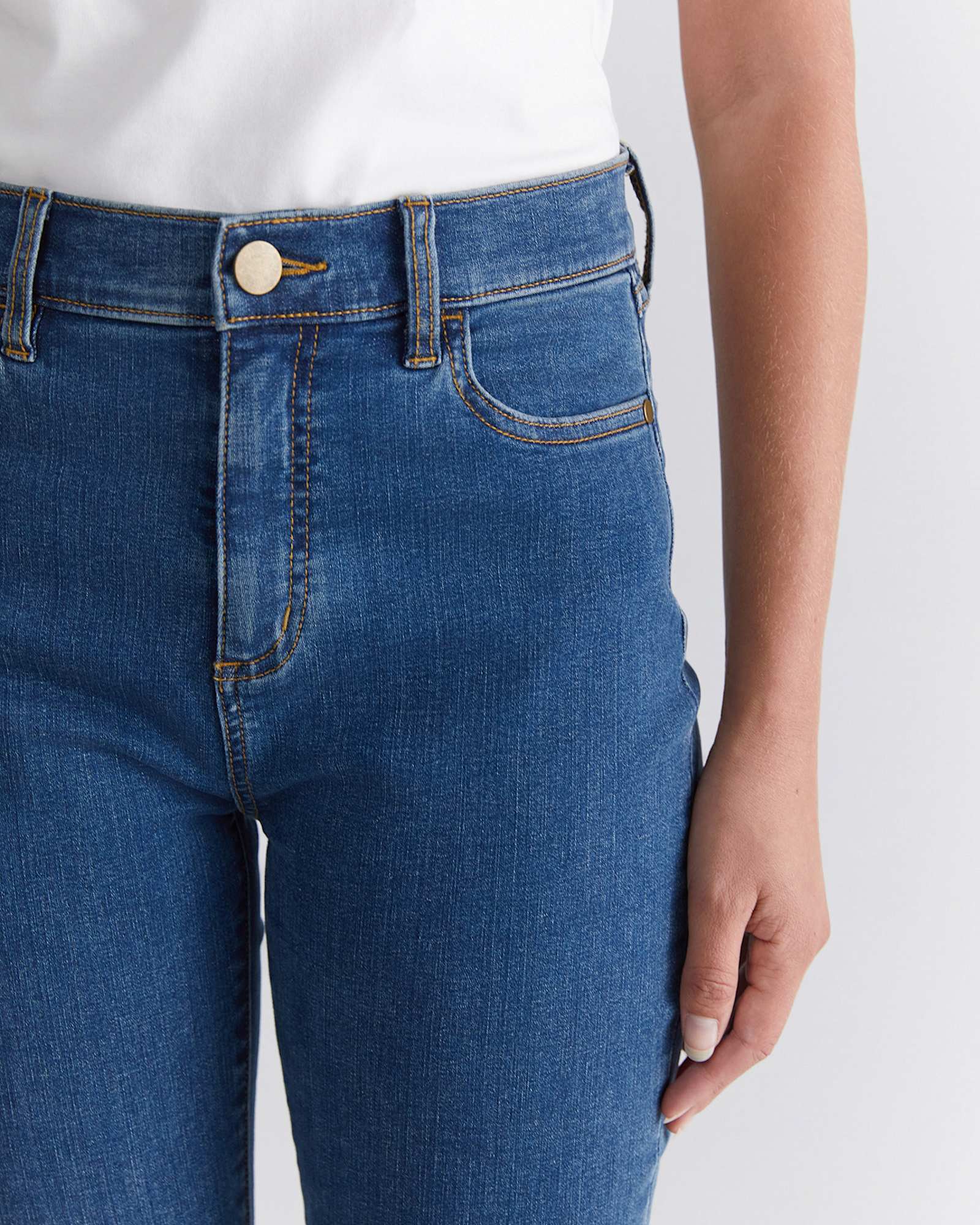 Jackie High Waist Skinny Jean in MID WASH