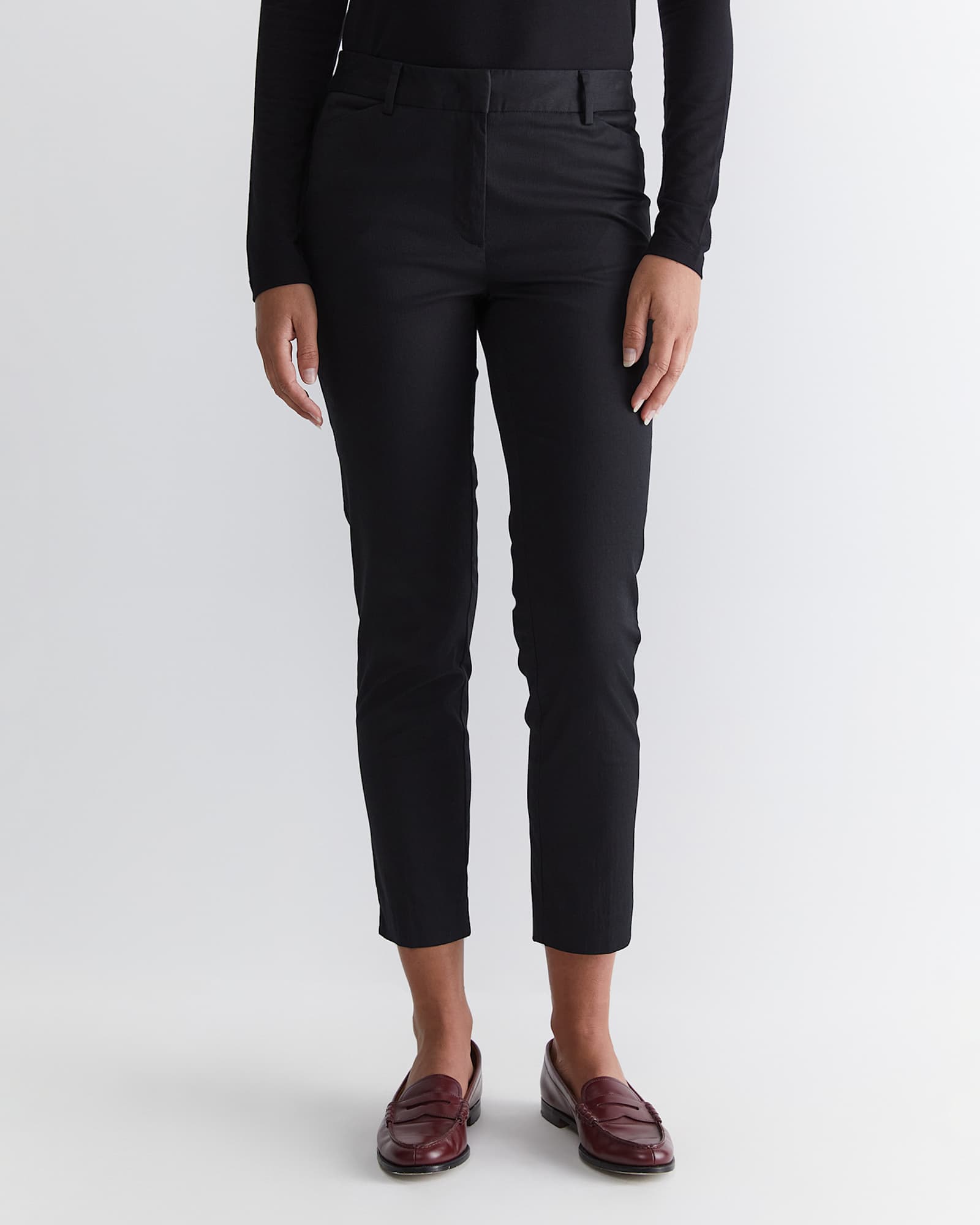 Evie Capri in BLACK