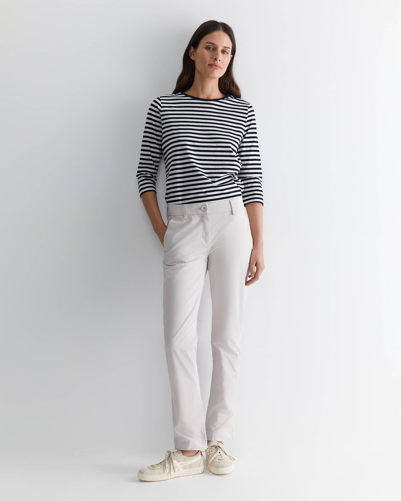 Laura Relaxed Chino in BONE
