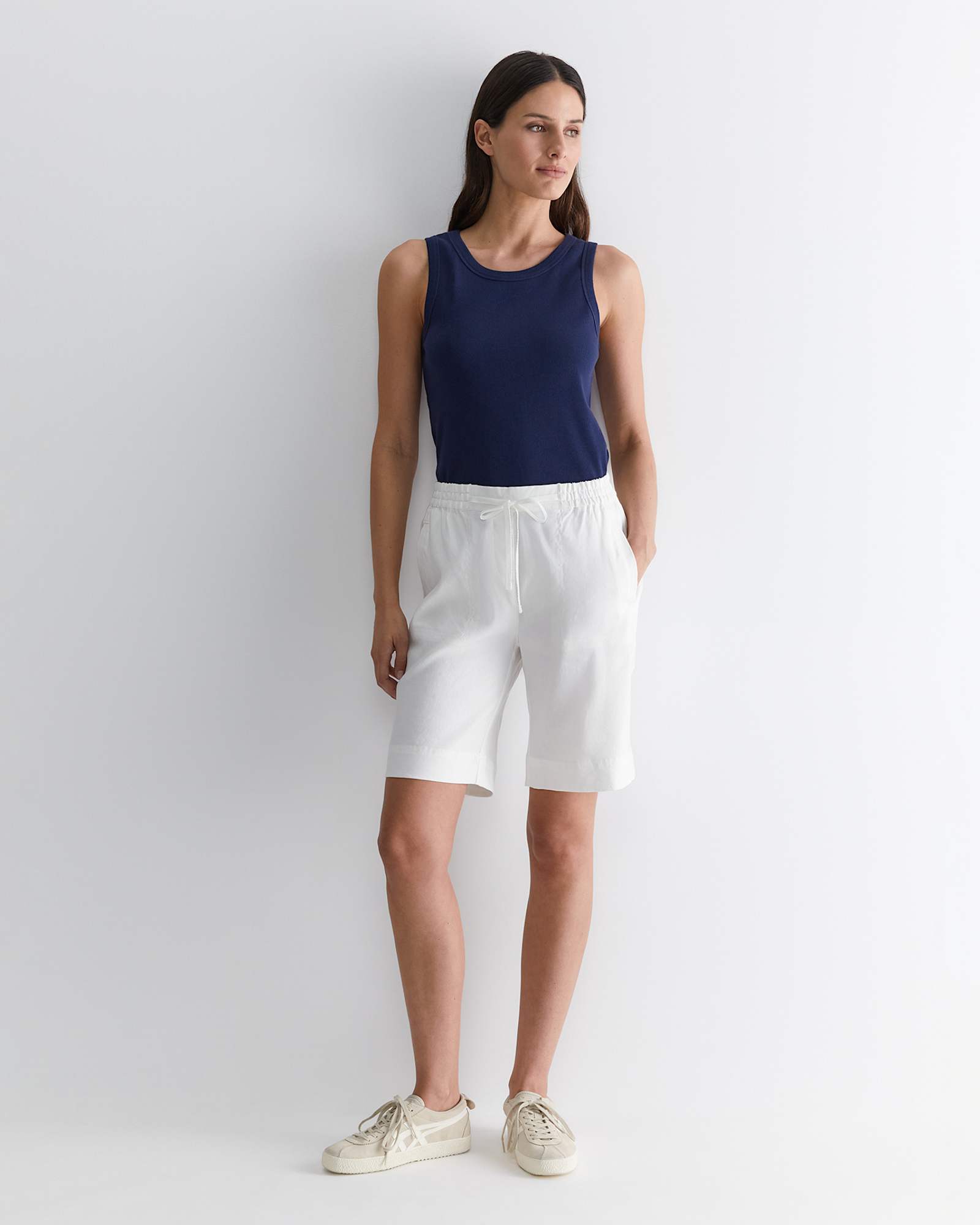 Rosa Linen Short in WHITE