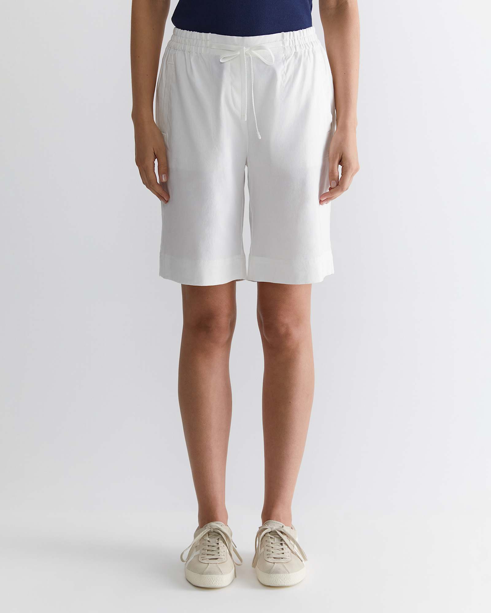 Rosa Linen Short in WHITE