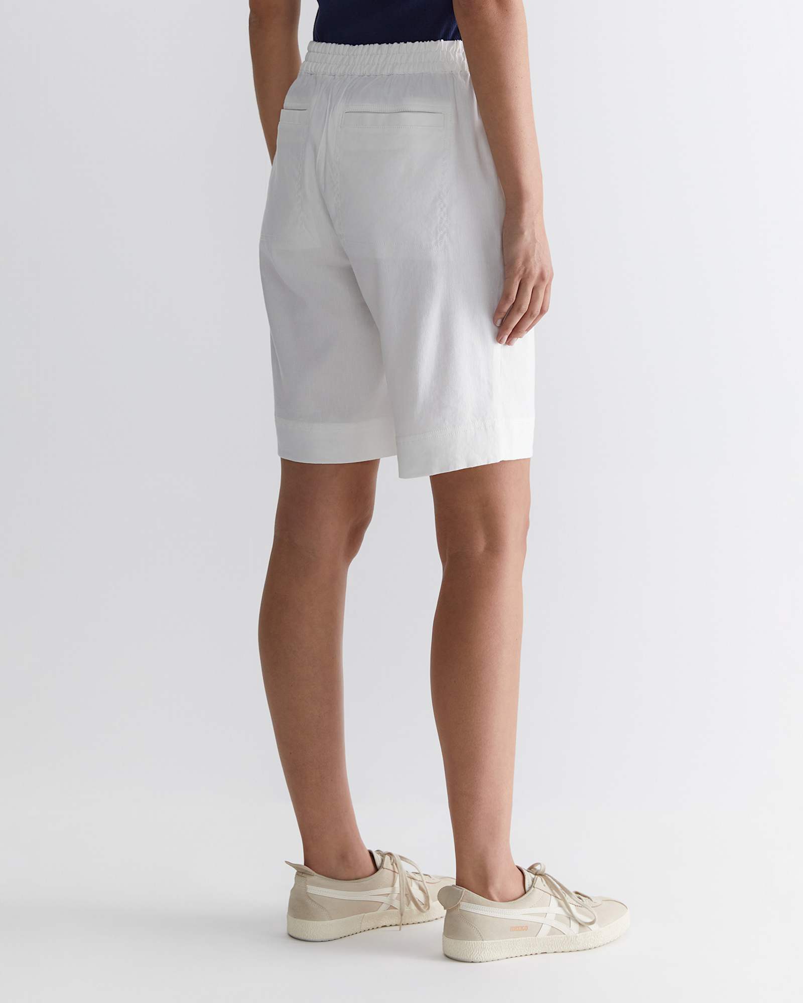 Rosa Linen Short in WHITE