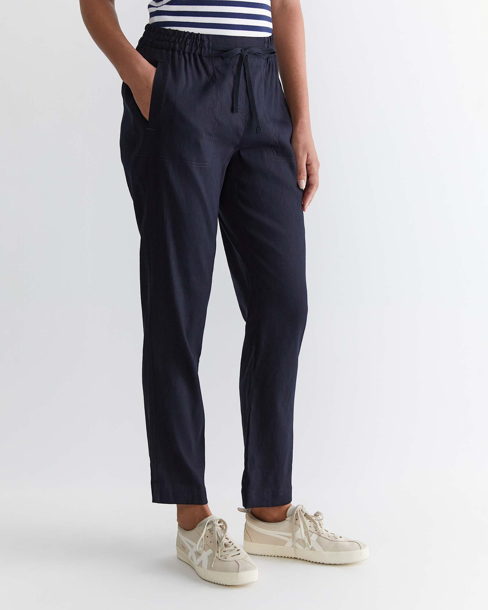 Rosa Linen Pant in CLASSIC NAVY