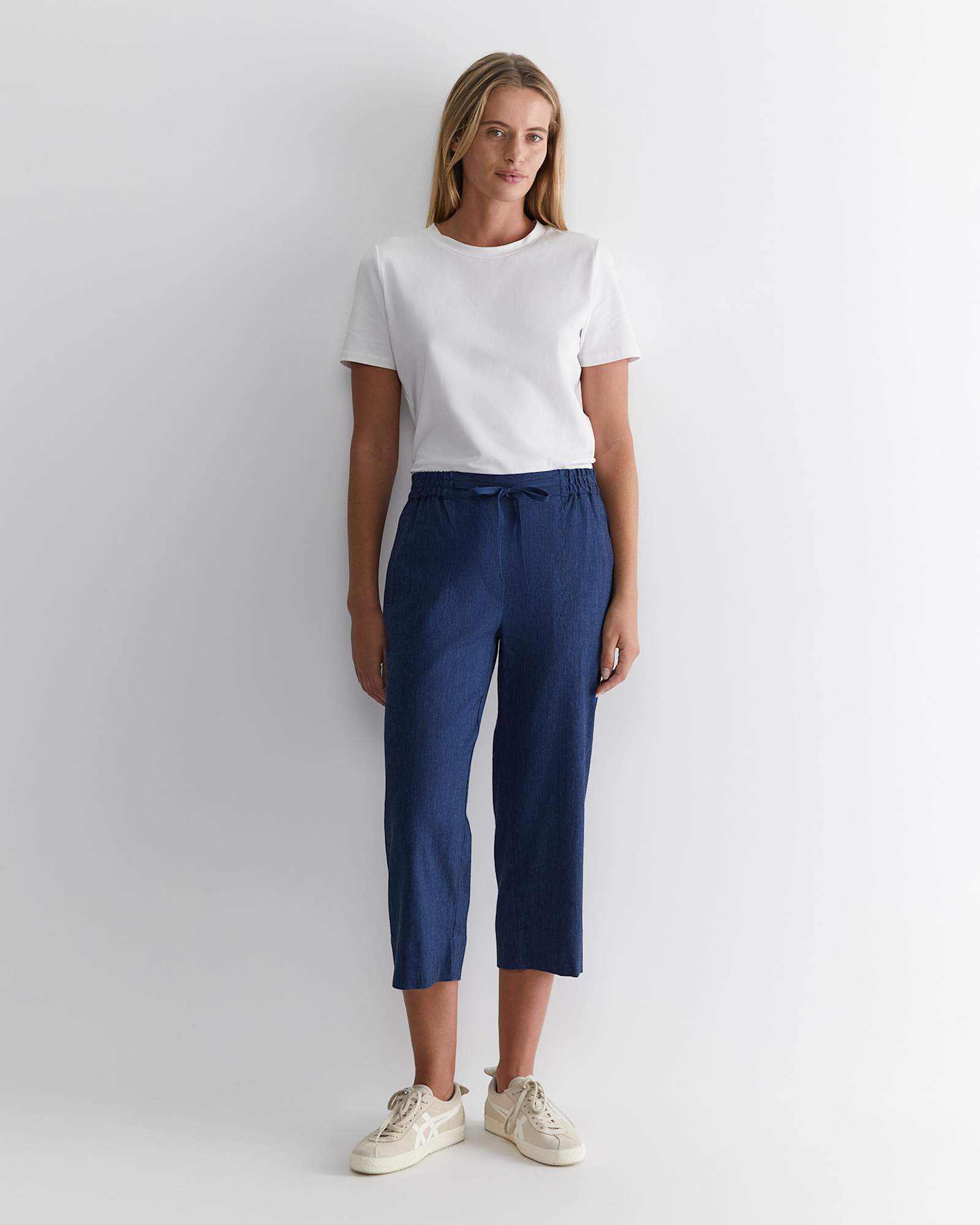Rosa Crop Linen Pant in INDIGO