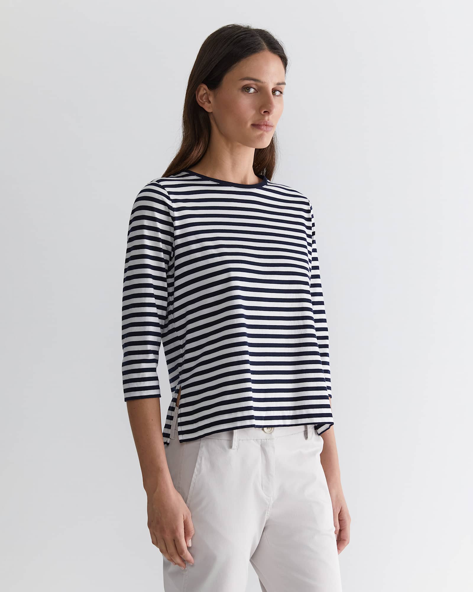 Cotton Crew 3 Quarter Sleeve T-Shirt in NAVY/WHITE