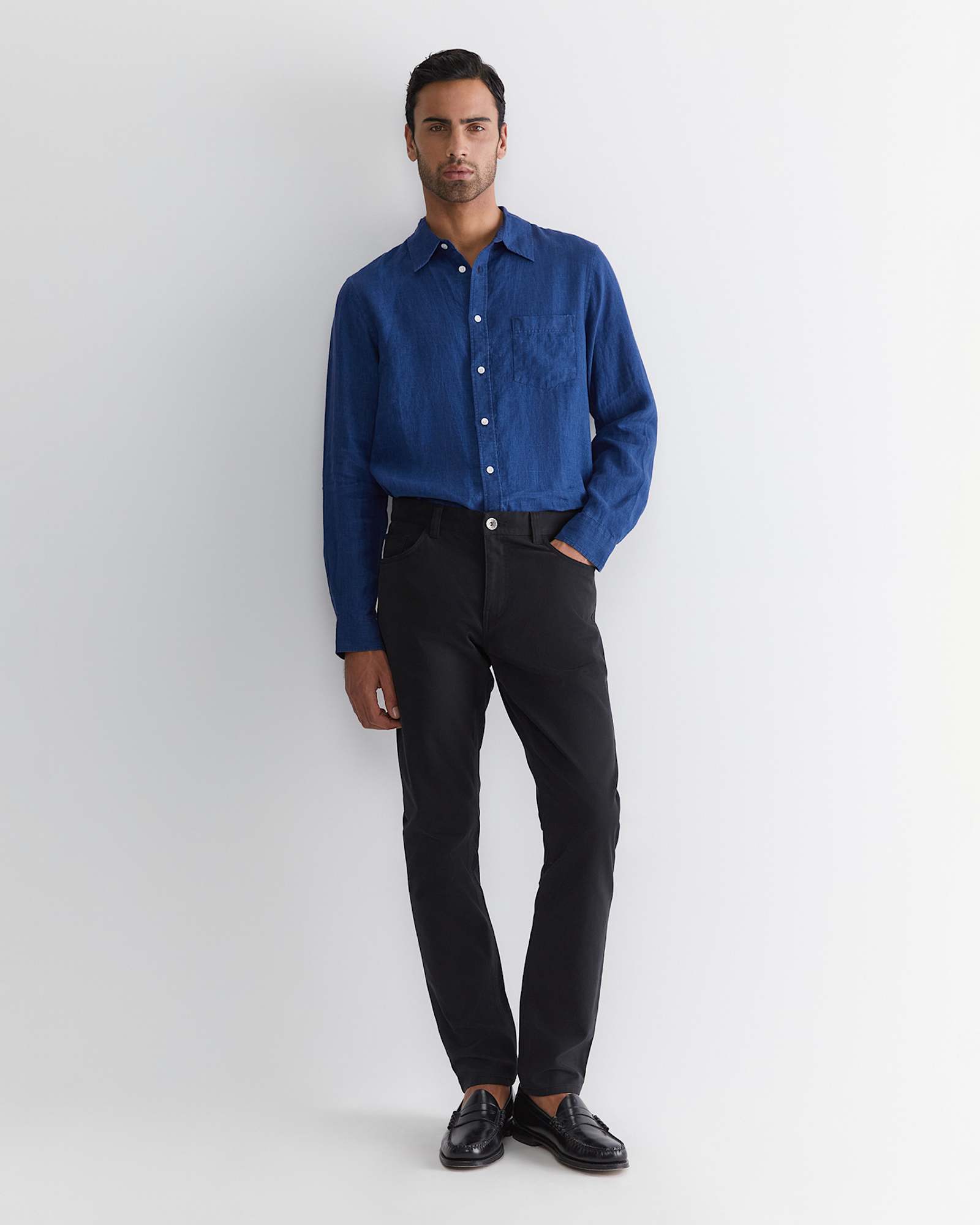 Tapered Bedford Jean in BLACK