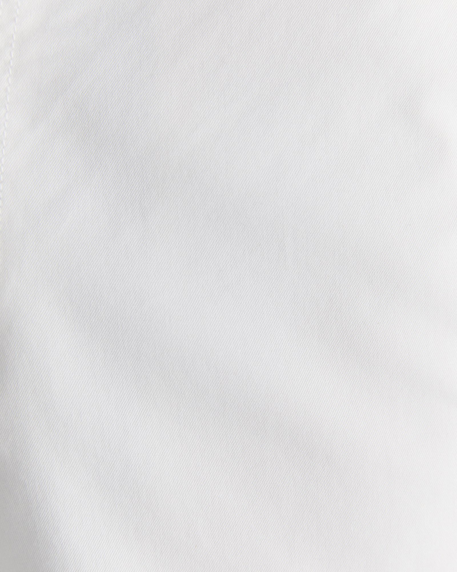 Classic Short in WHITE
