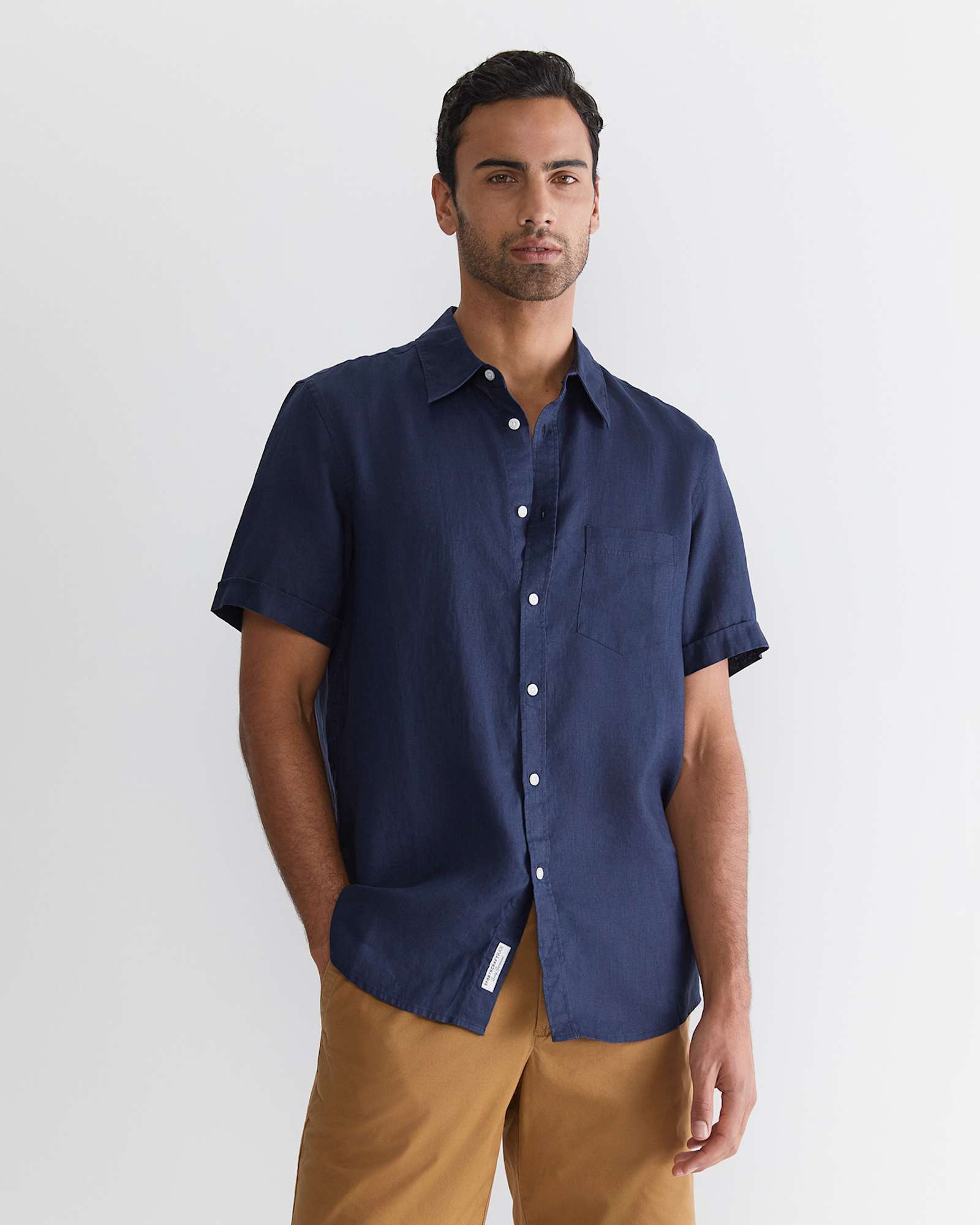 Short Sleeve Linen Shirt in NAVY
