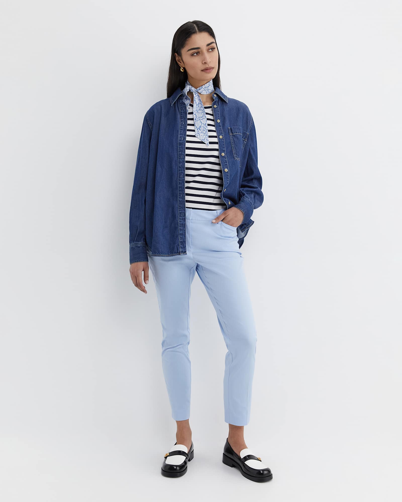 Evie Capri Pant in PALE BLUE