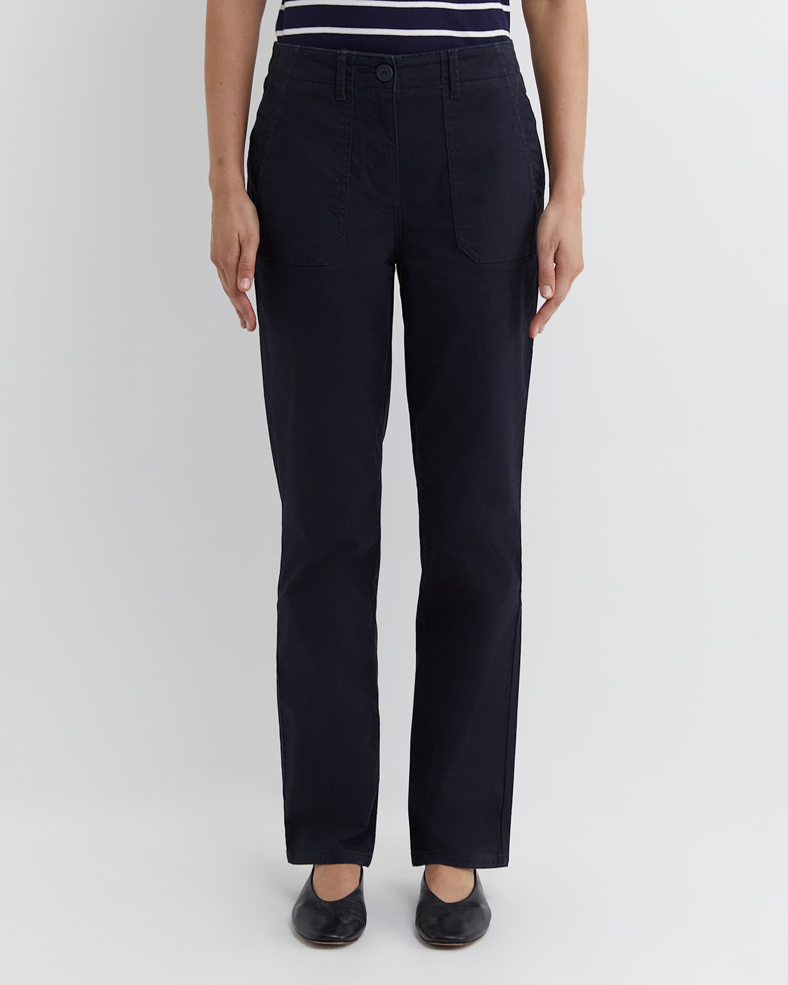 Laura Pocket Pant in CLASSIC NAVY