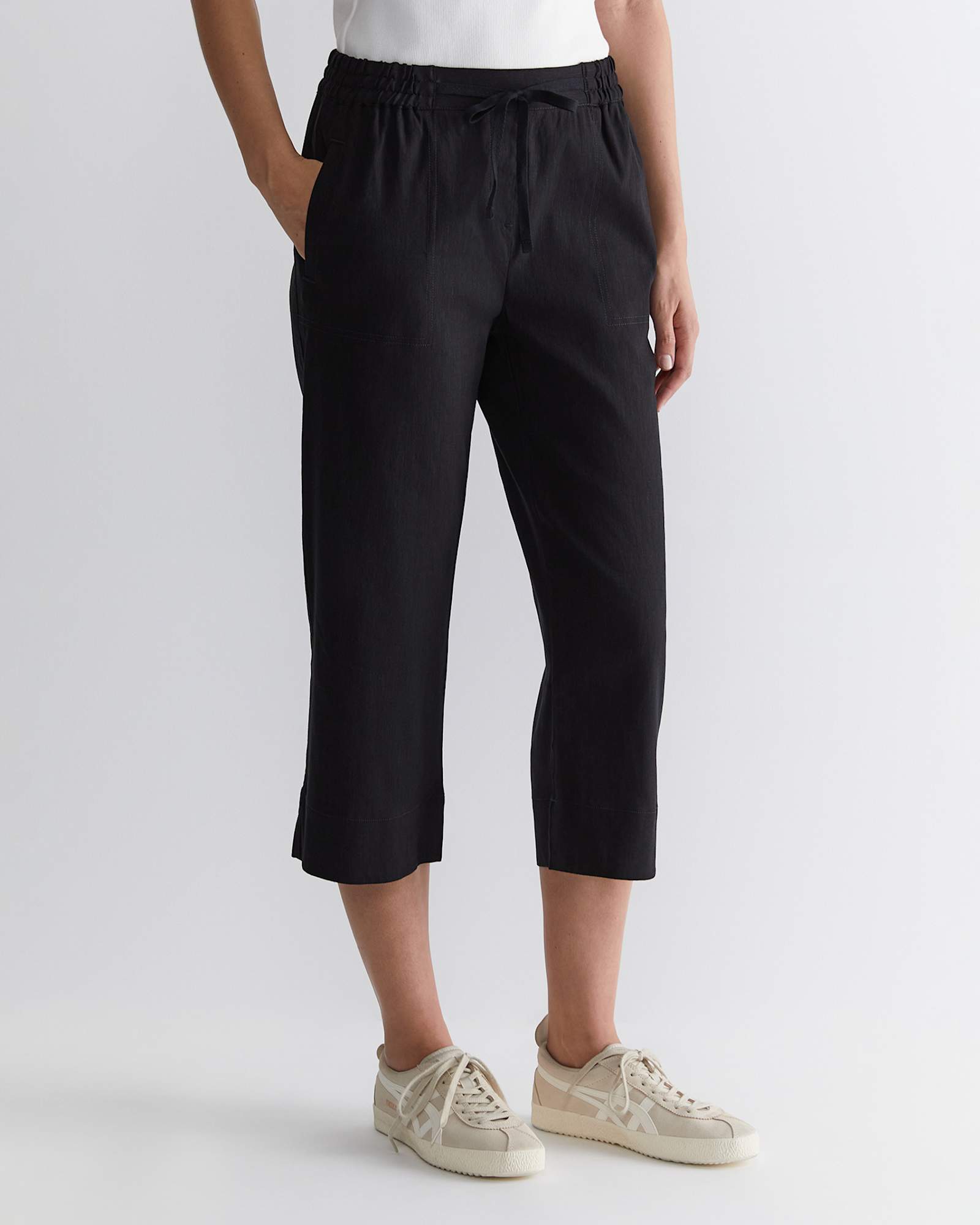 Rosa Crop Linen Pant in BLACK