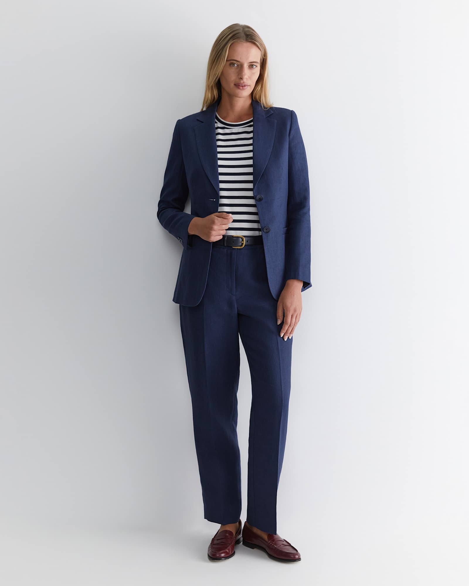 Freya Linen Blazer in NAVY