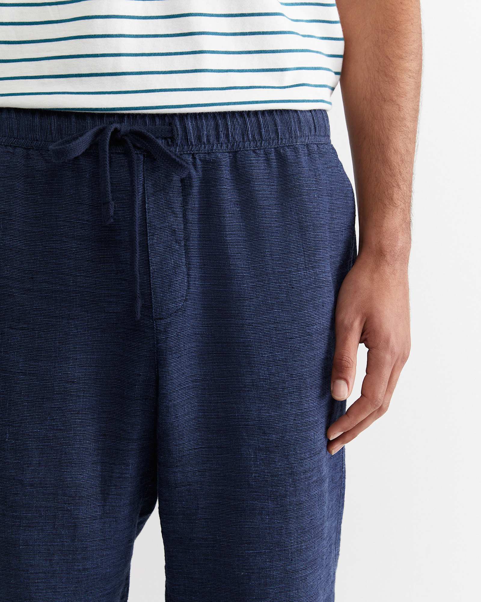 Caffery Yarn Dyed Linen Pant in NAVY