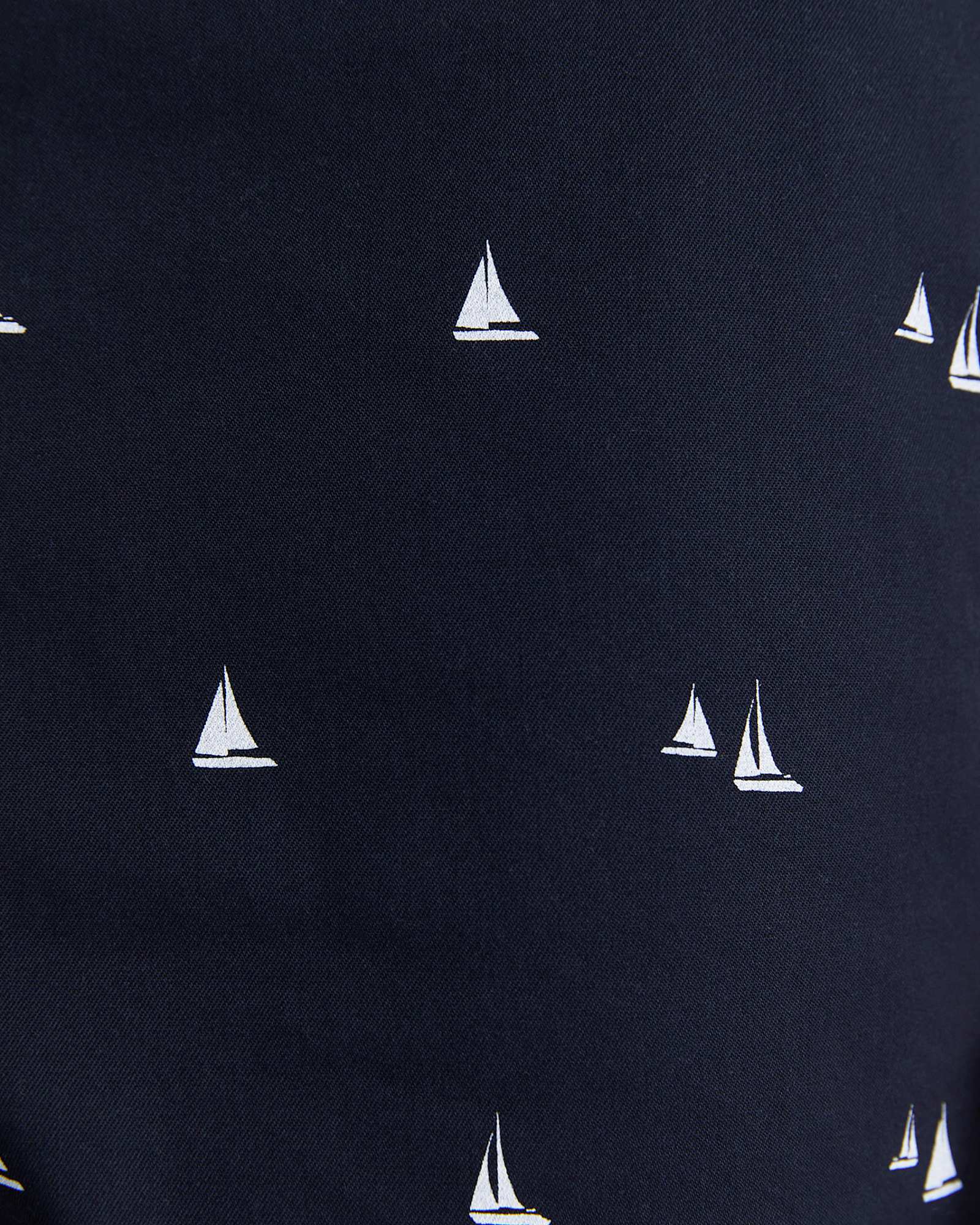 Classic Printed Short in CLASSIC NAVY