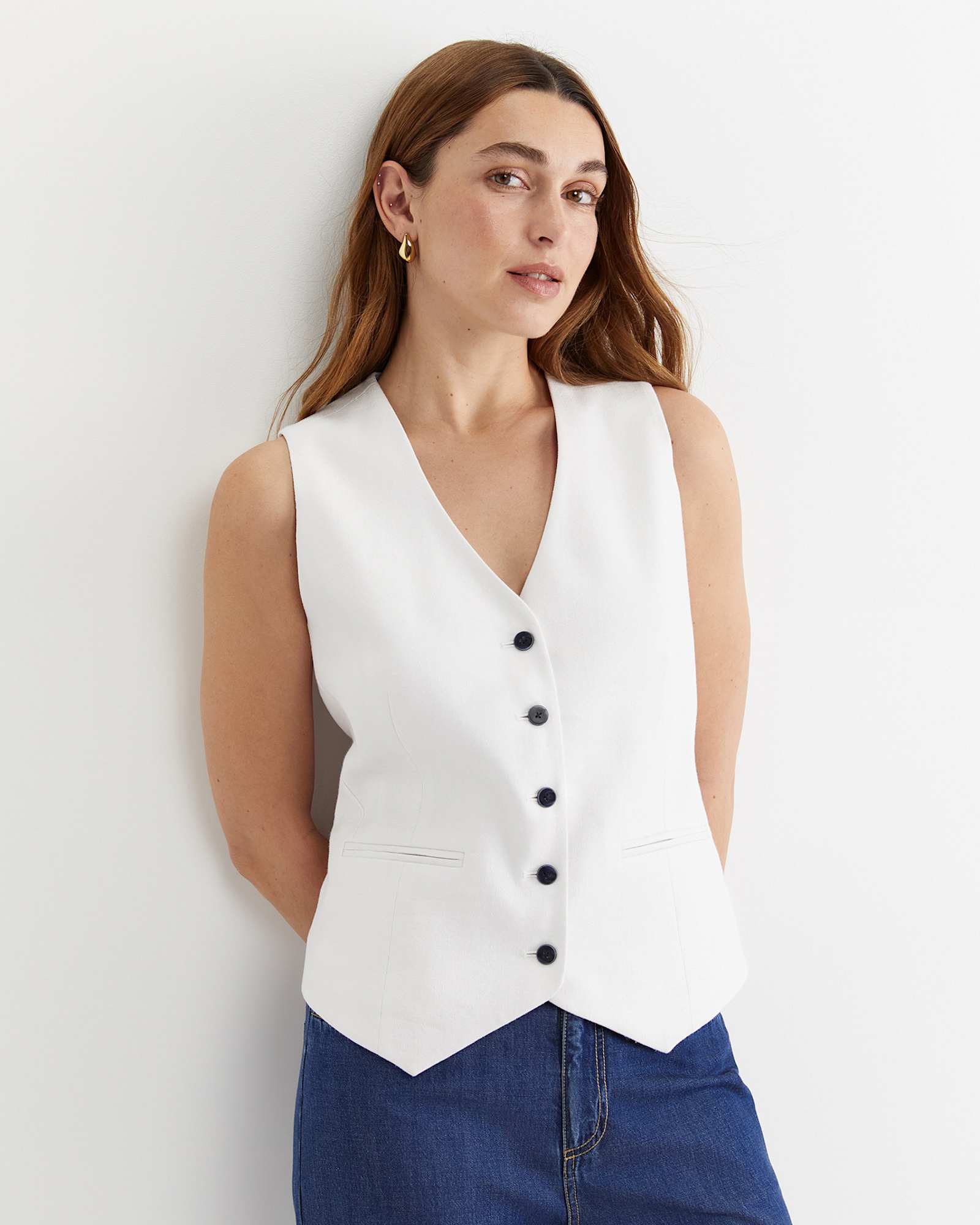 Brianne Linen Vest in WHITE