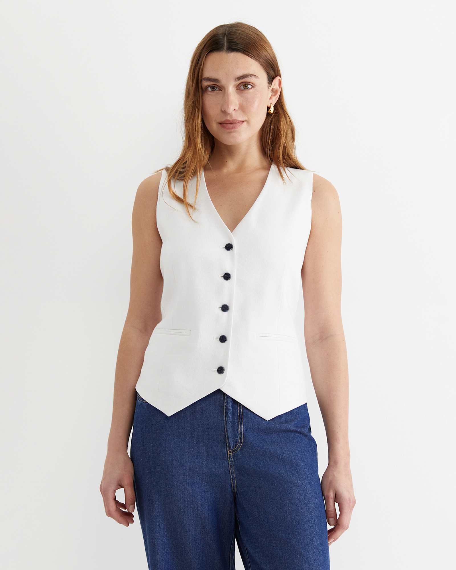 Brianne Linen Vest in WHITE