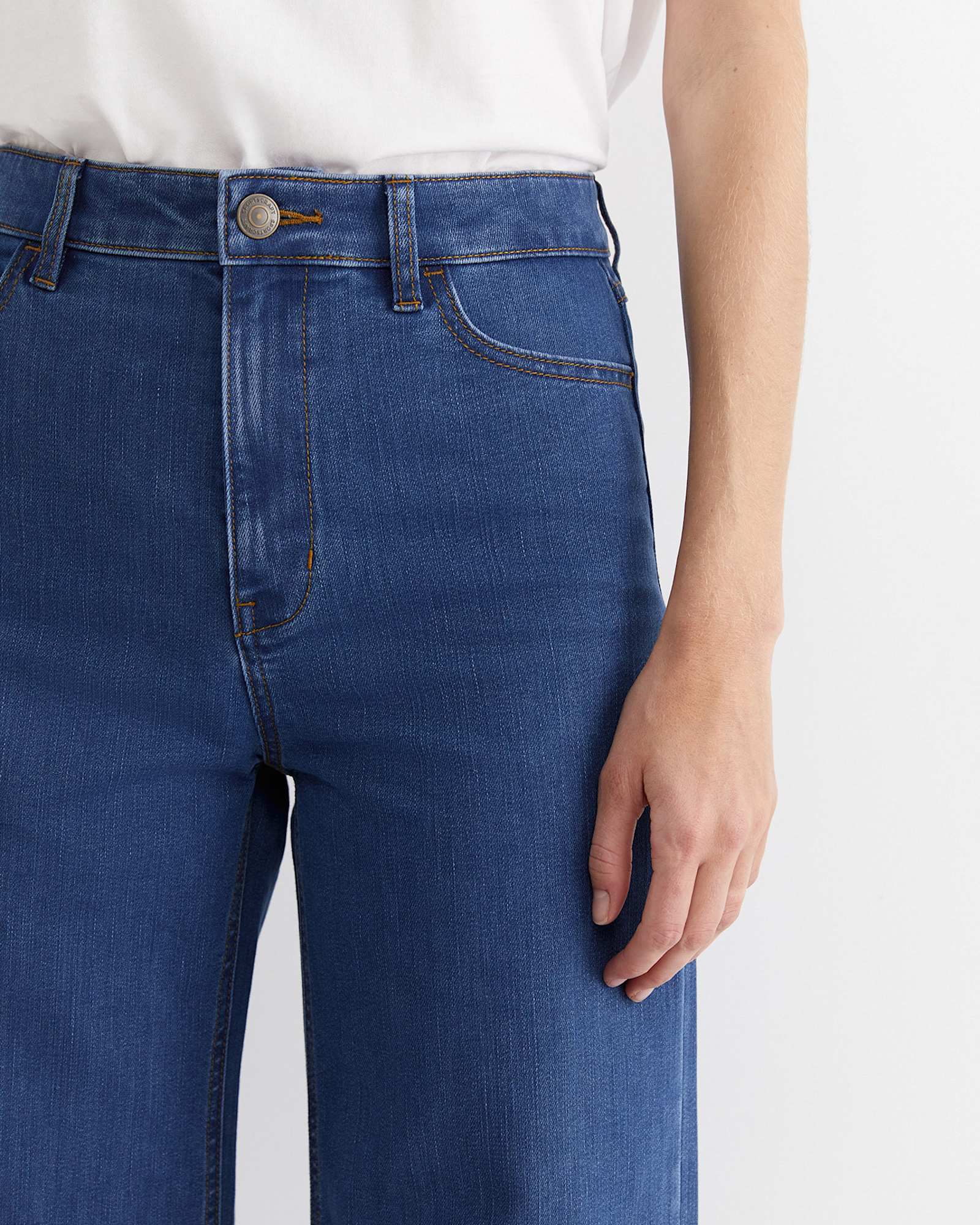Alyse Wide Leg Jean in MID WASH