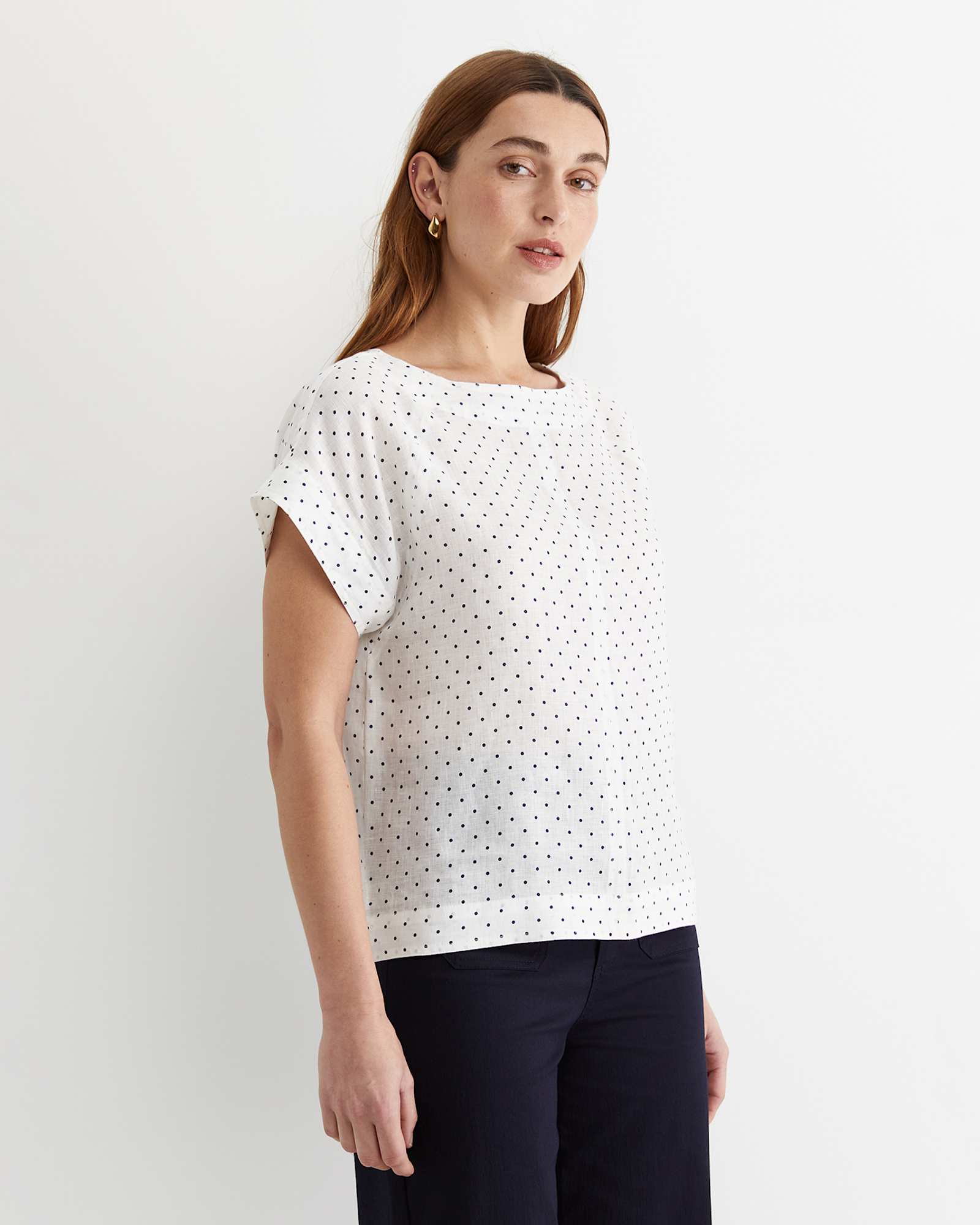 Allegra Spot Linen Top in WHITE/NAVY