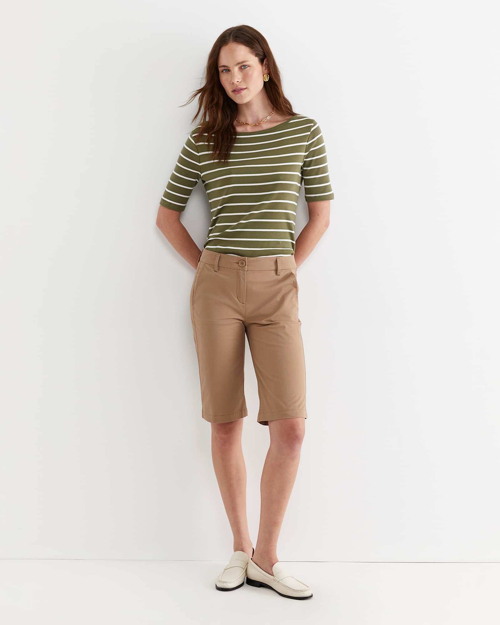 Laura Chino Short in TAN