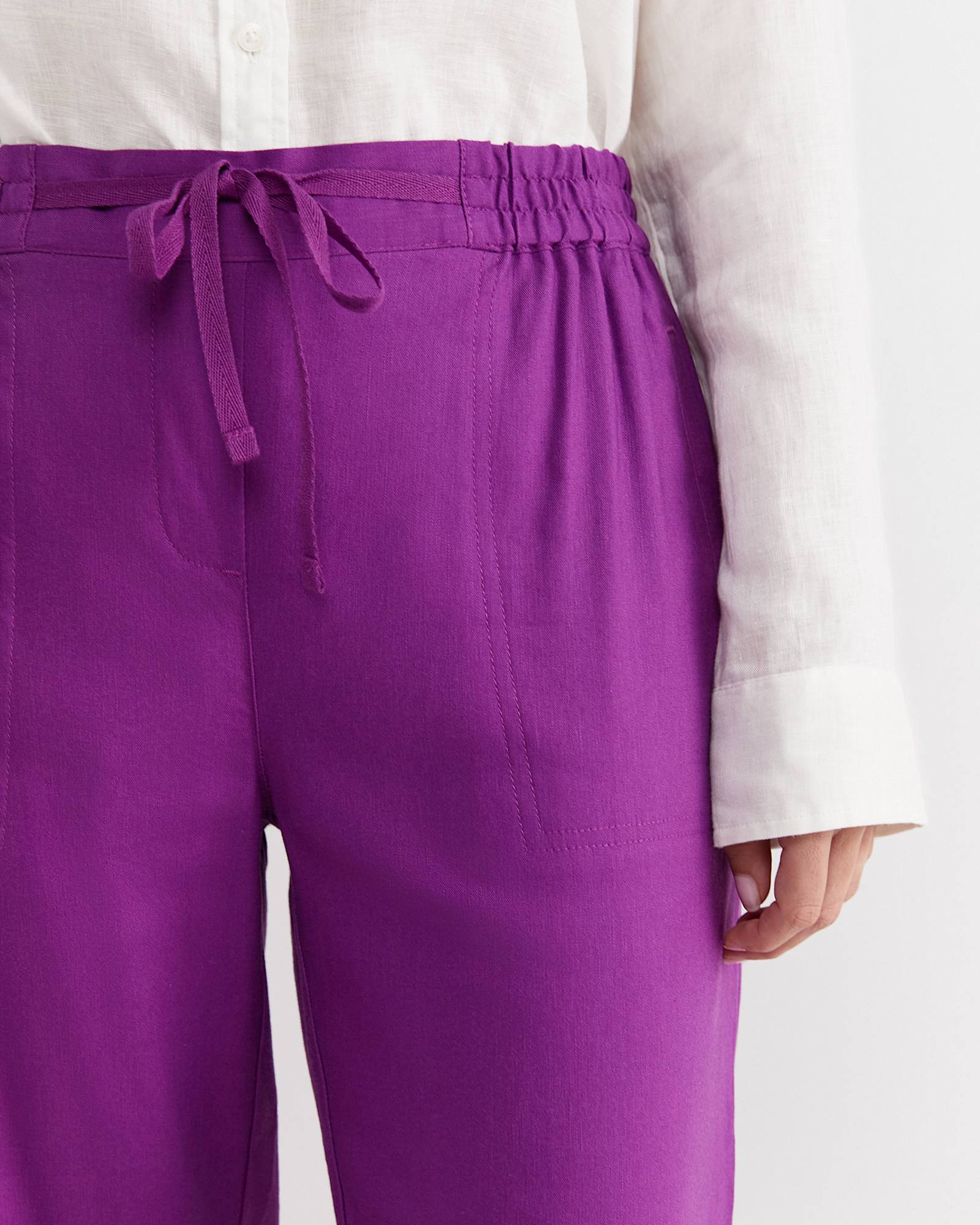 Rosa Crop Linen Pant in HYDRANGEA