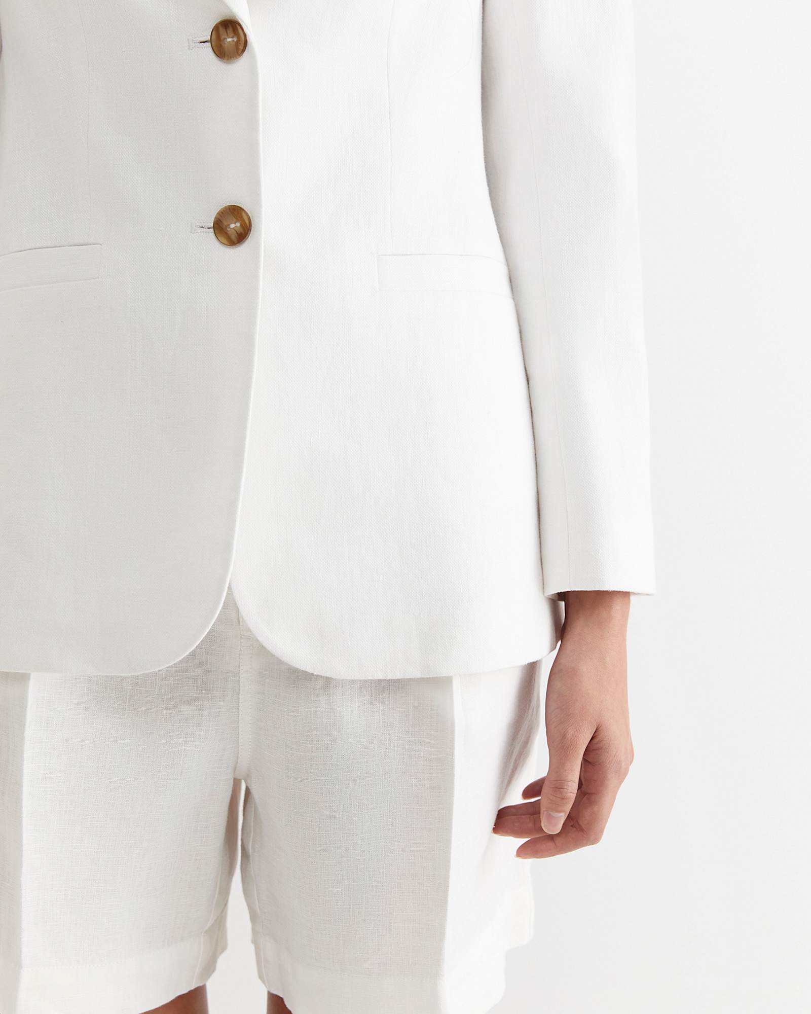 Freya Linen Blazer in WHITE