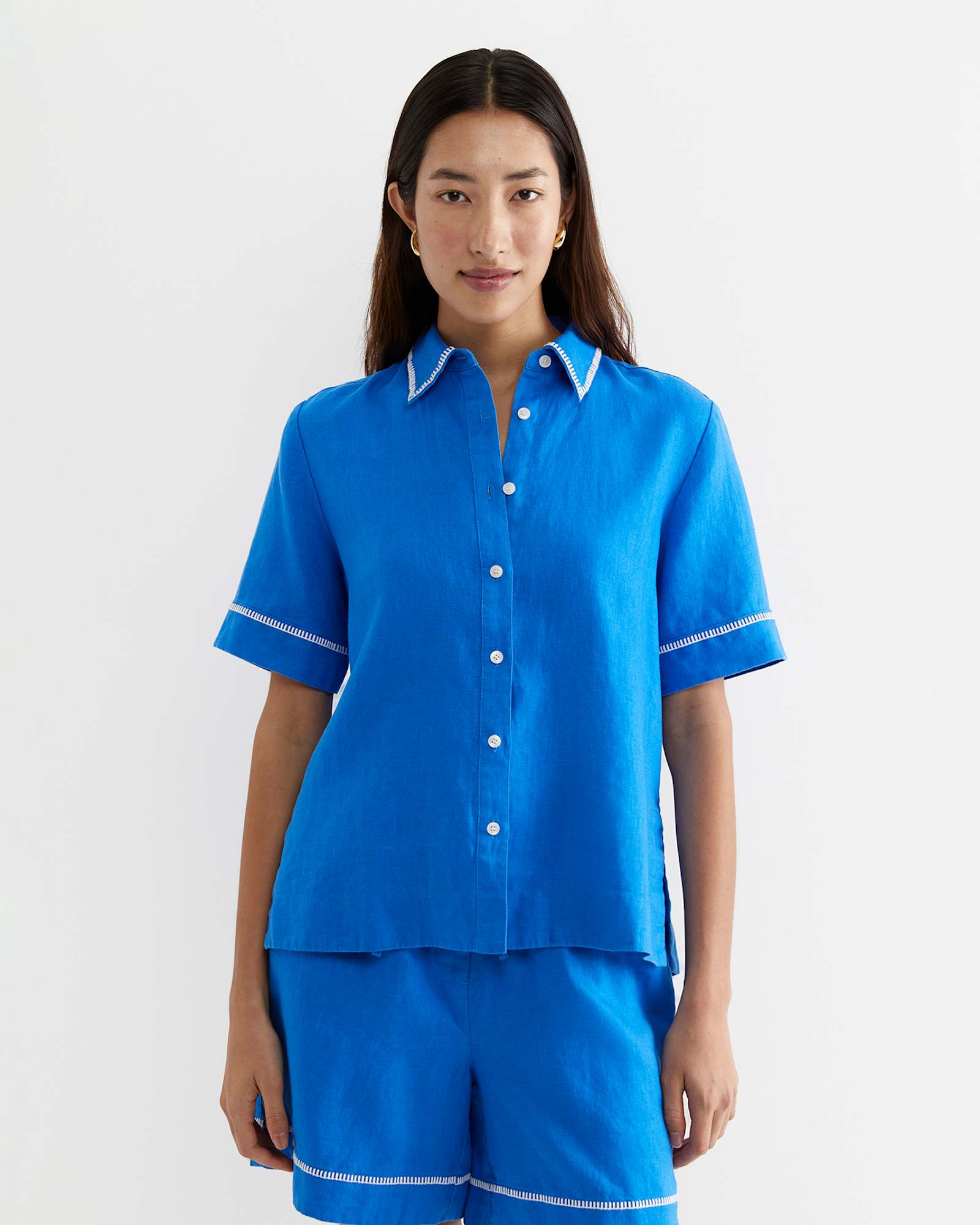Lulu Blanket Stitch Linen Shirt in PEACOCK