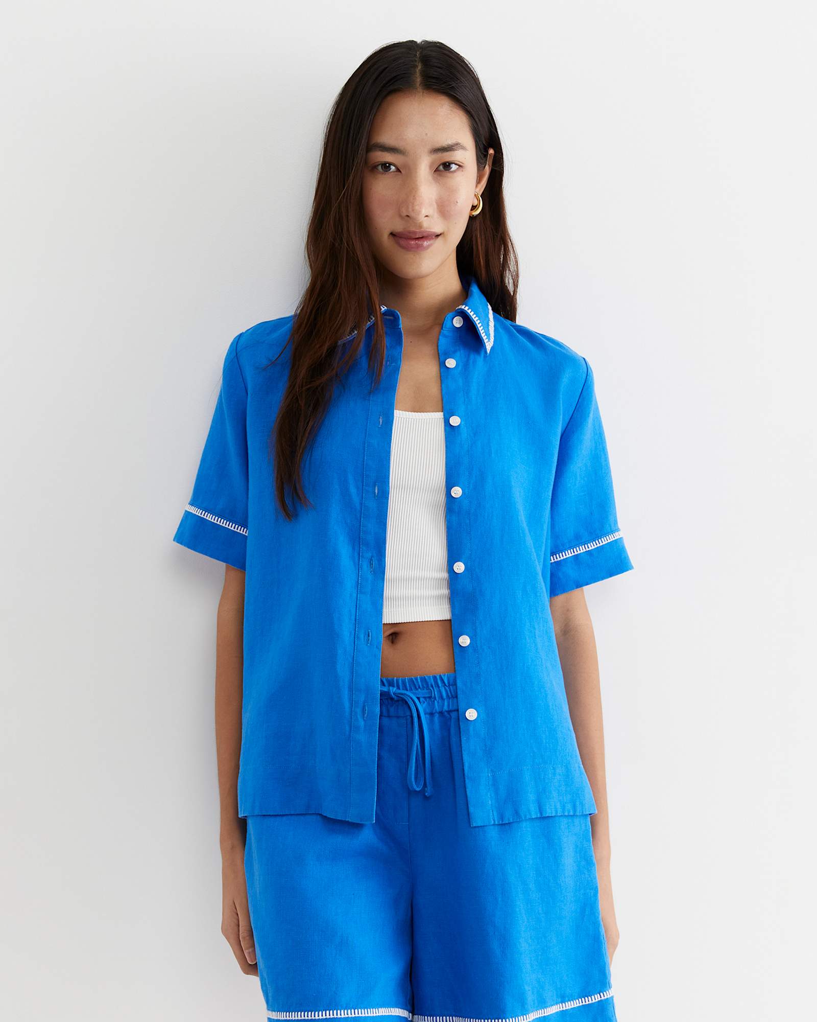 Lulu Blanket Stitch Linen Shirt in PEACOCK