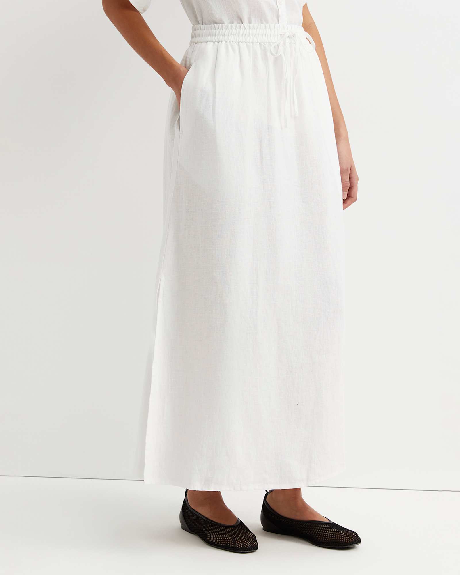 Lulu Linen Midi Skirt in WHITE