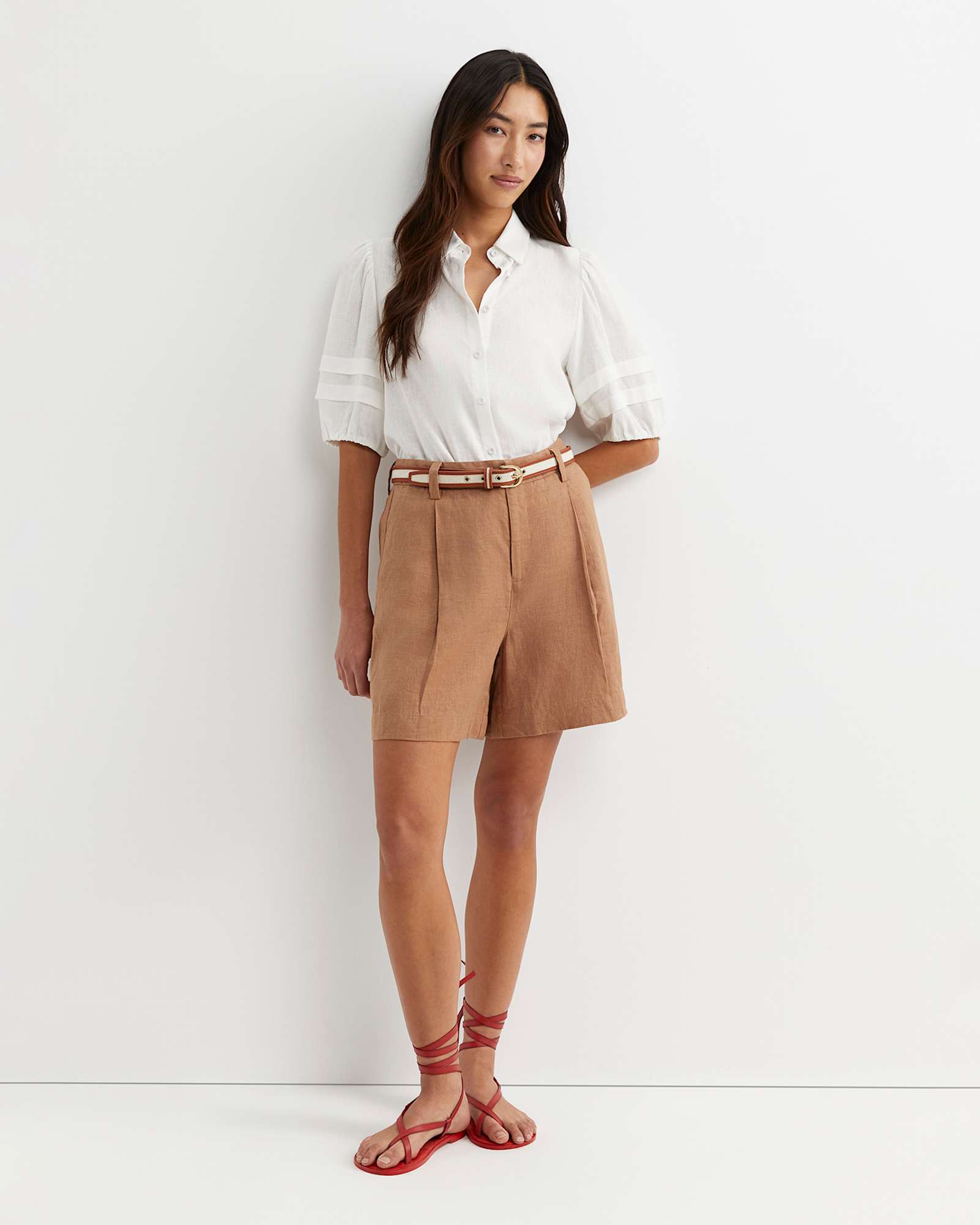 Lilou Linen Short in TAN